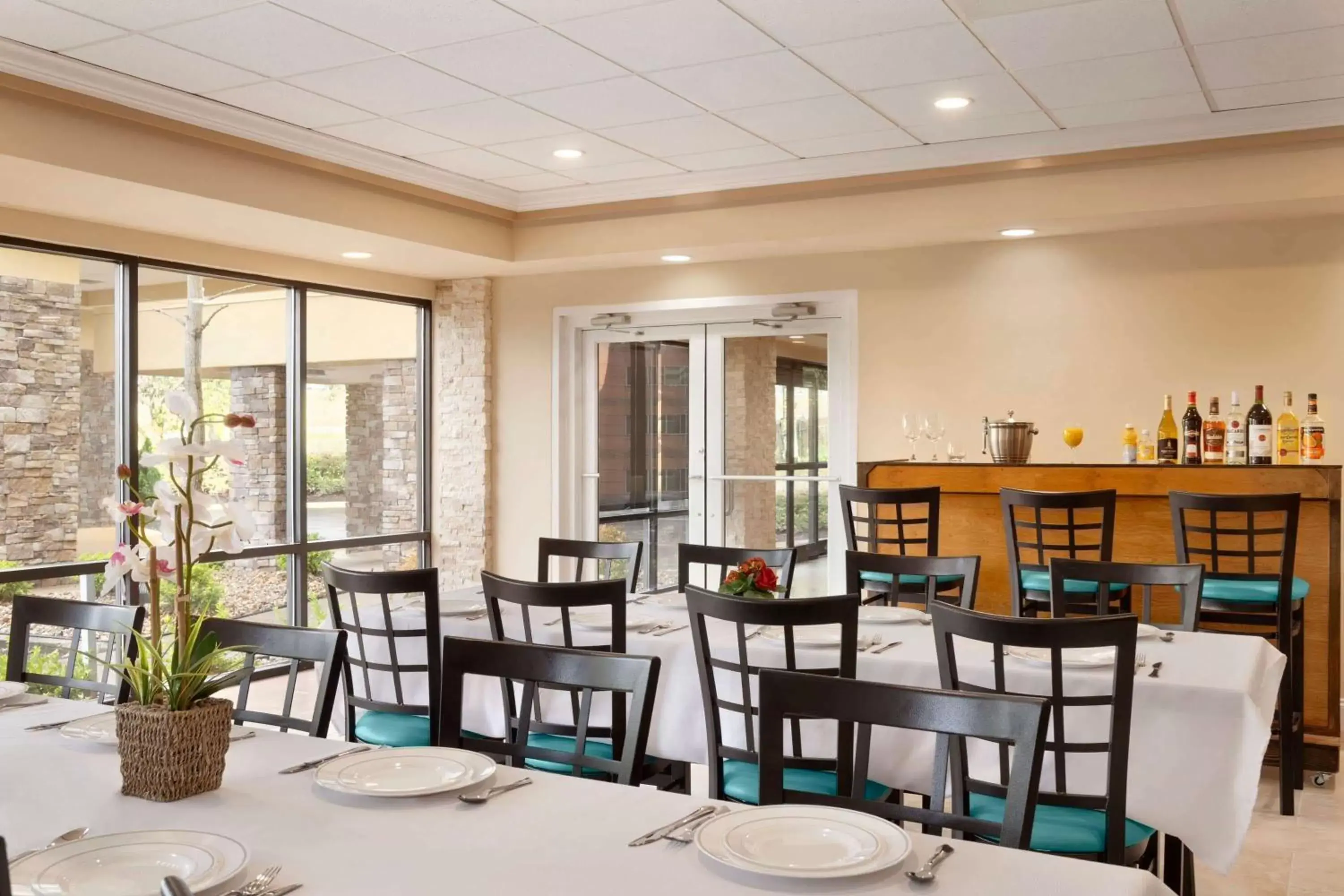 Banquet/Function facilities, Restaurant/Places to Eat in Baymont by Wyndham Augusta West