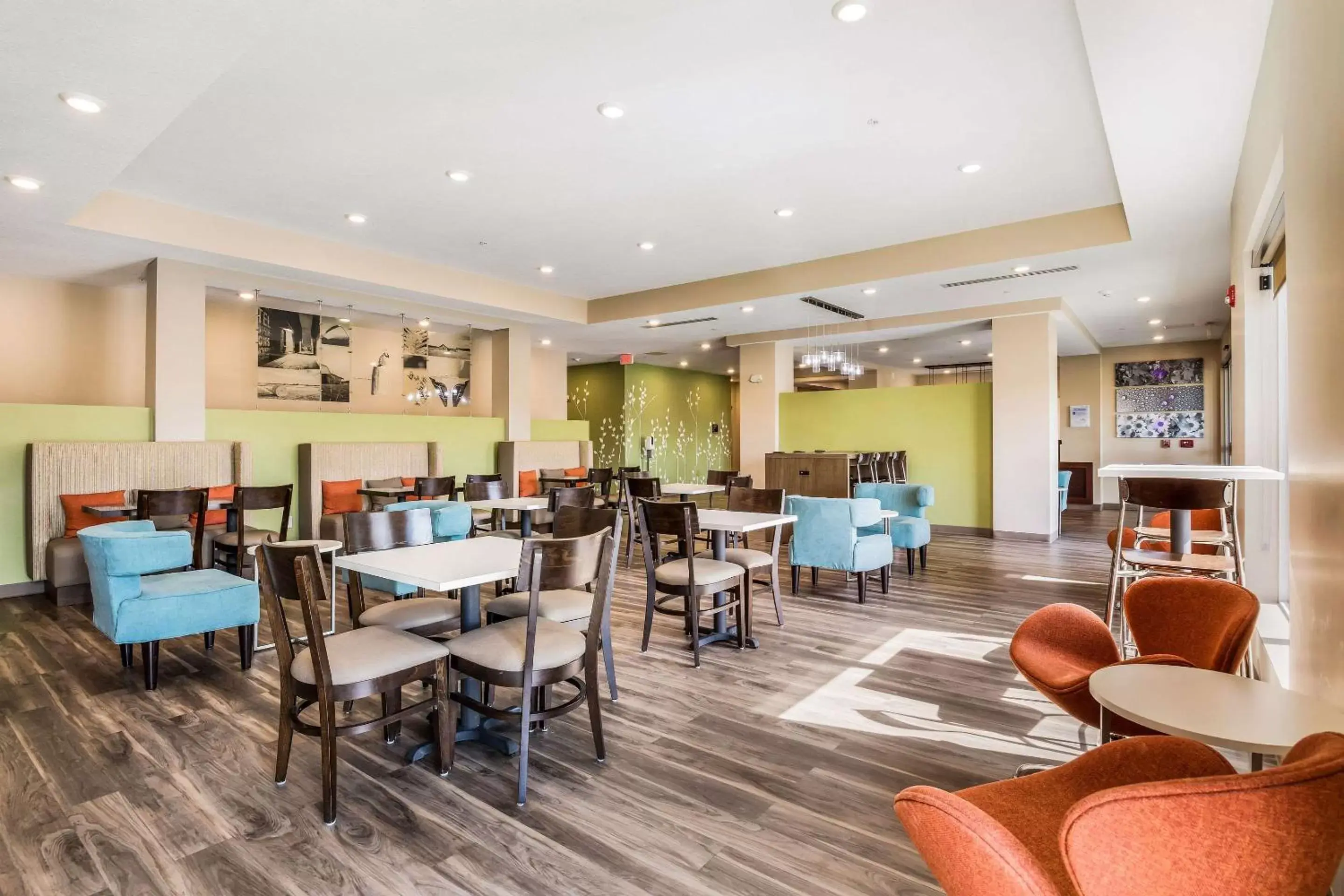 Restaurant/Places to Eat in Sleep Inn & Suites Park City-Wichita North