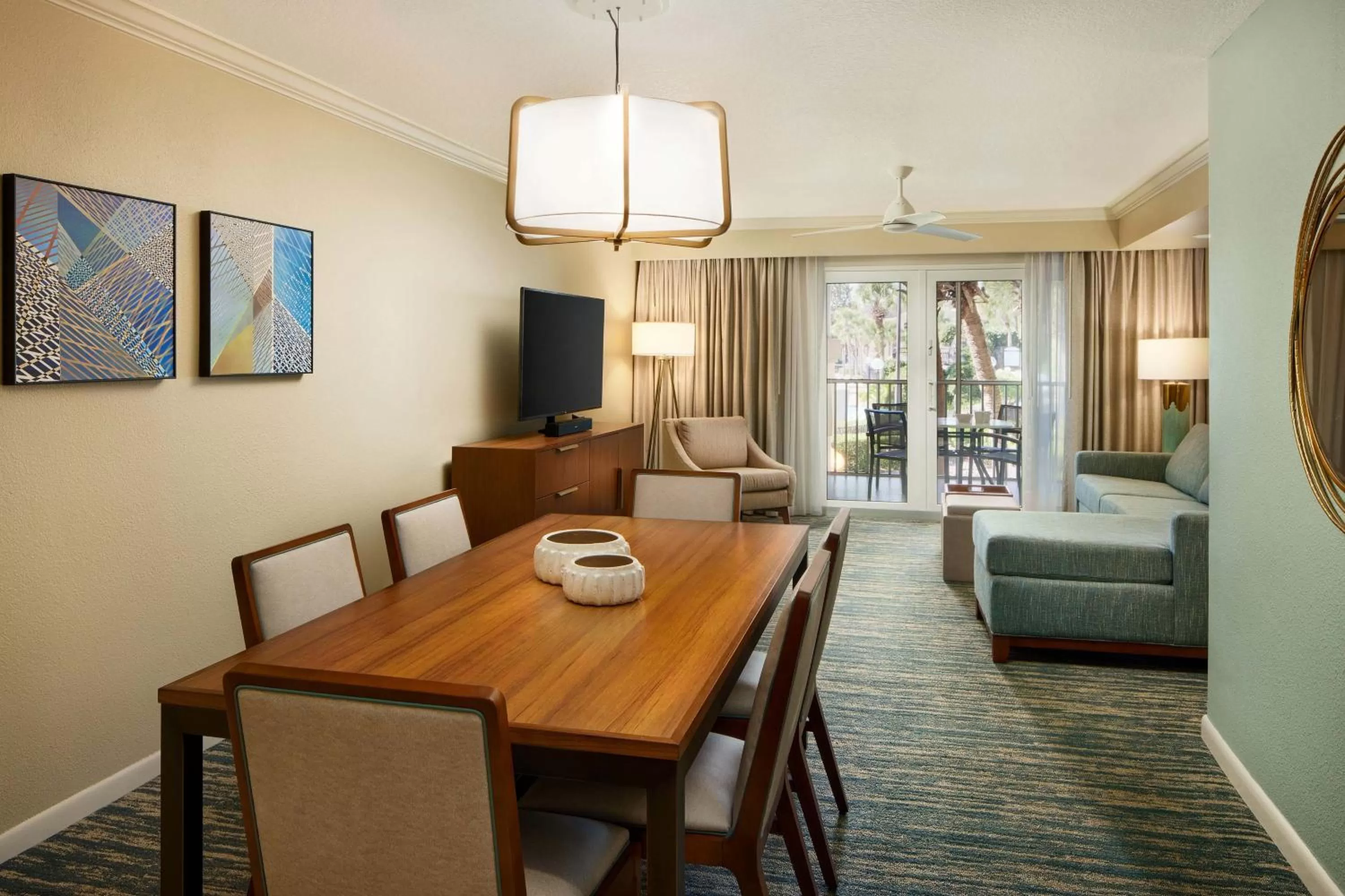 Living room in Sheraton Vistana Resort Villas, Lake Buena Vista Orlando