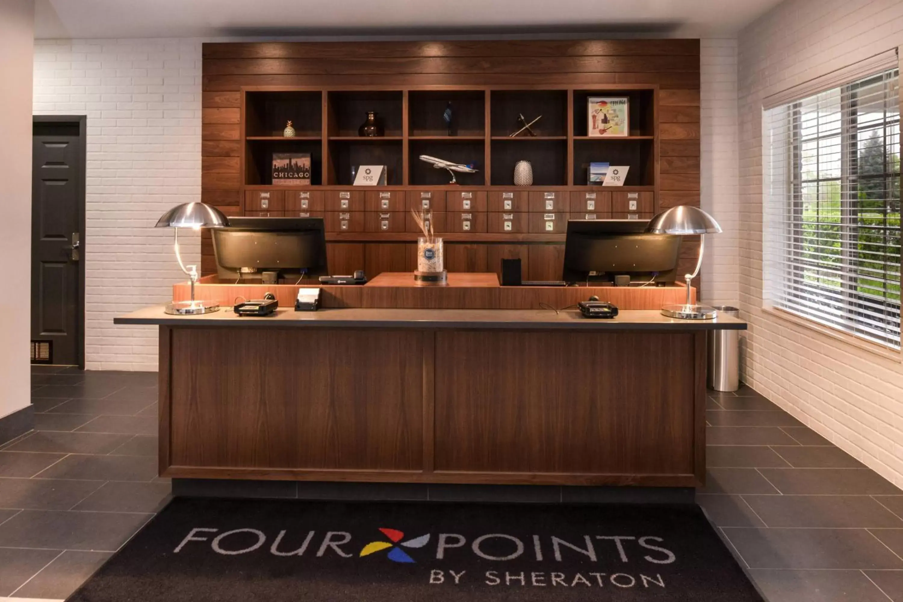 Lobby or reception in Four Points By Sheraton Mount Prospect O’Hare