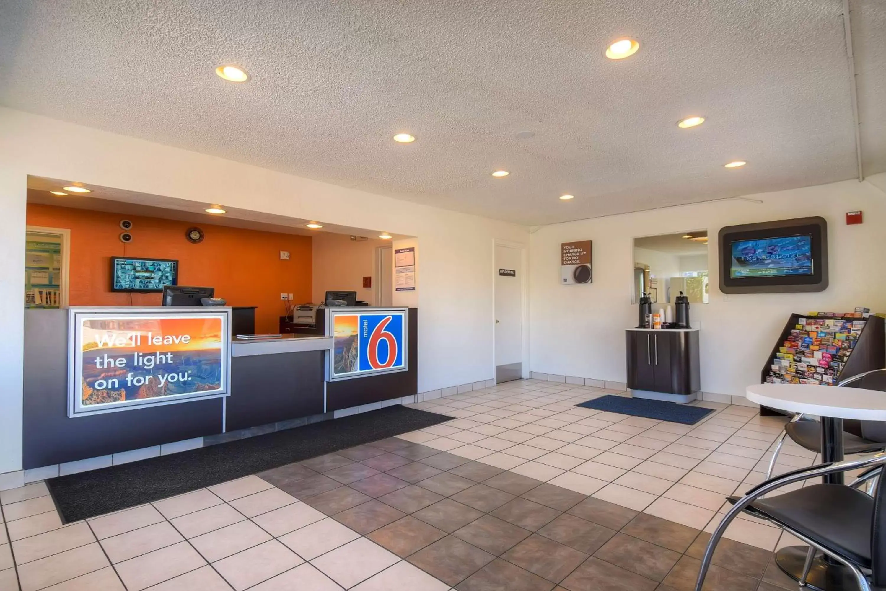 Communal lounge/ TV room, Lobby/Reception in Motel 6-Las Vegas, NV - I-15 Stadium