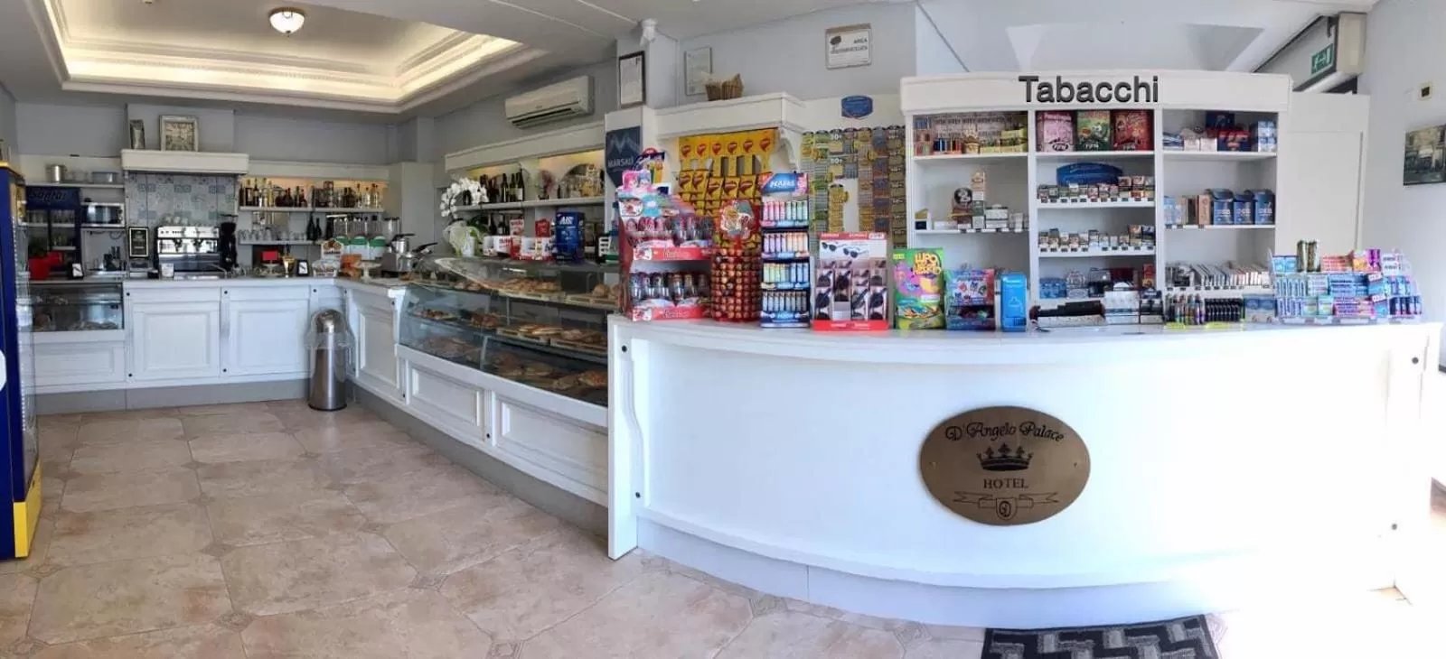 Lounge or bar in D'Angelo Palace Hotel