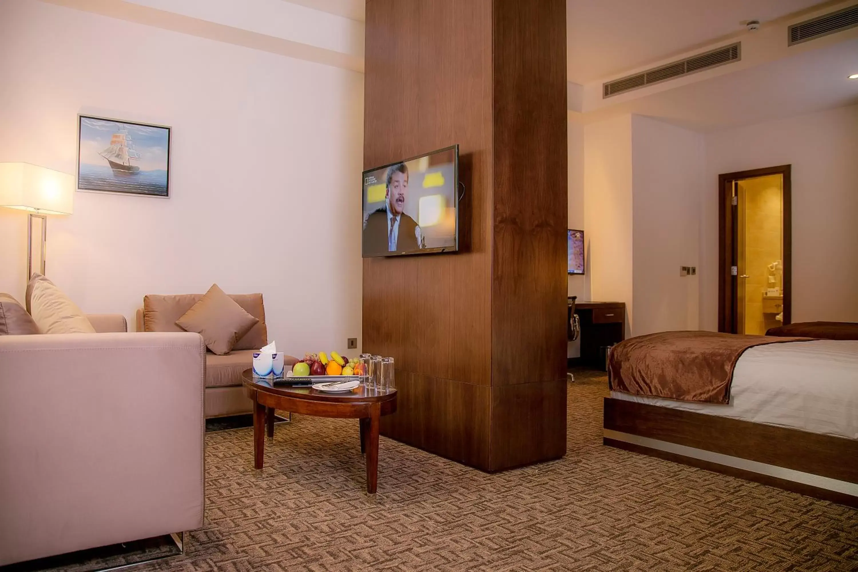 Bedroom, Seating Area in Sulaf Luxury Hotel