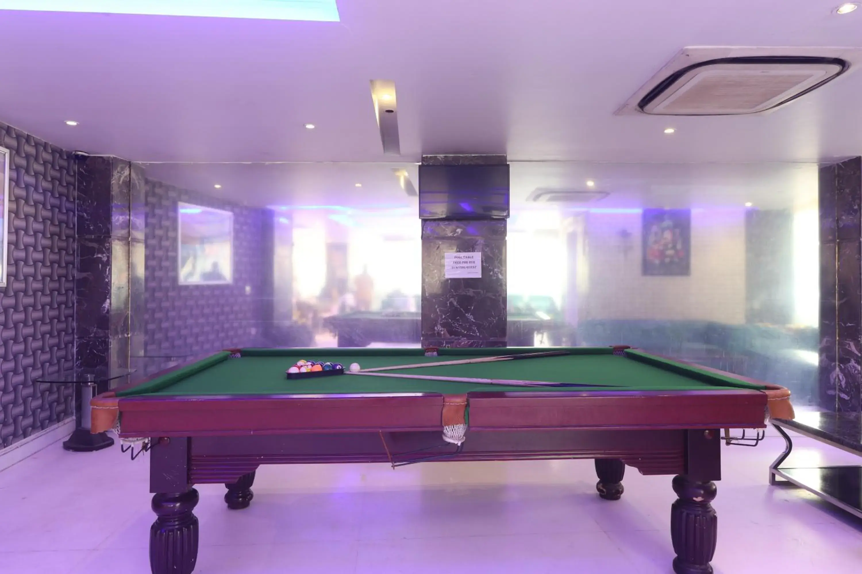 Billiard, Billiards in Hotel Uppal International - New Delhi Railway Station - Paharganj
