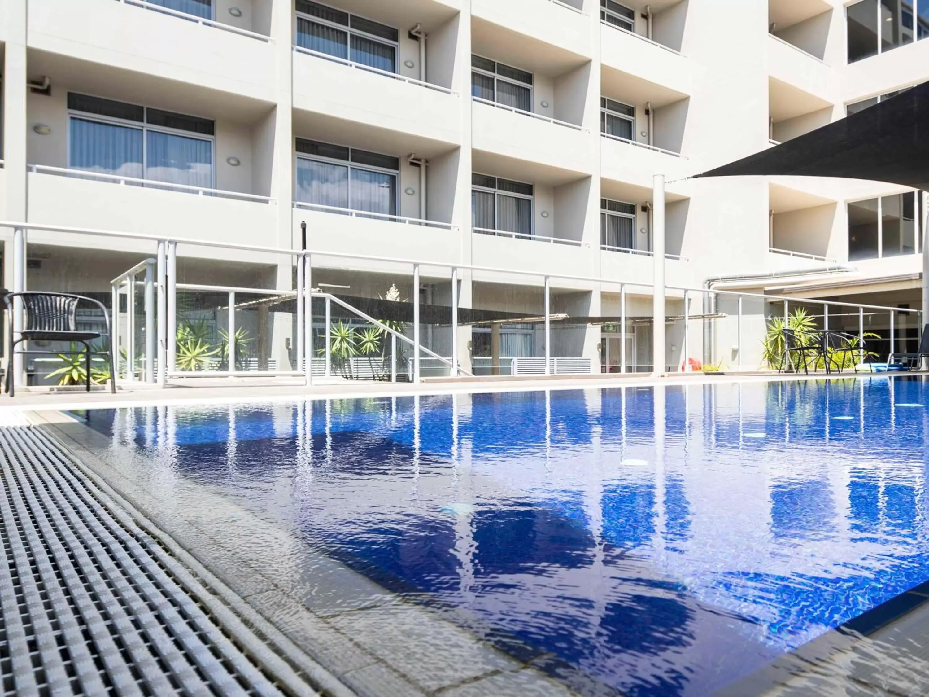 Property building, Swimming Pool in Mercure Centro Port Macquarie