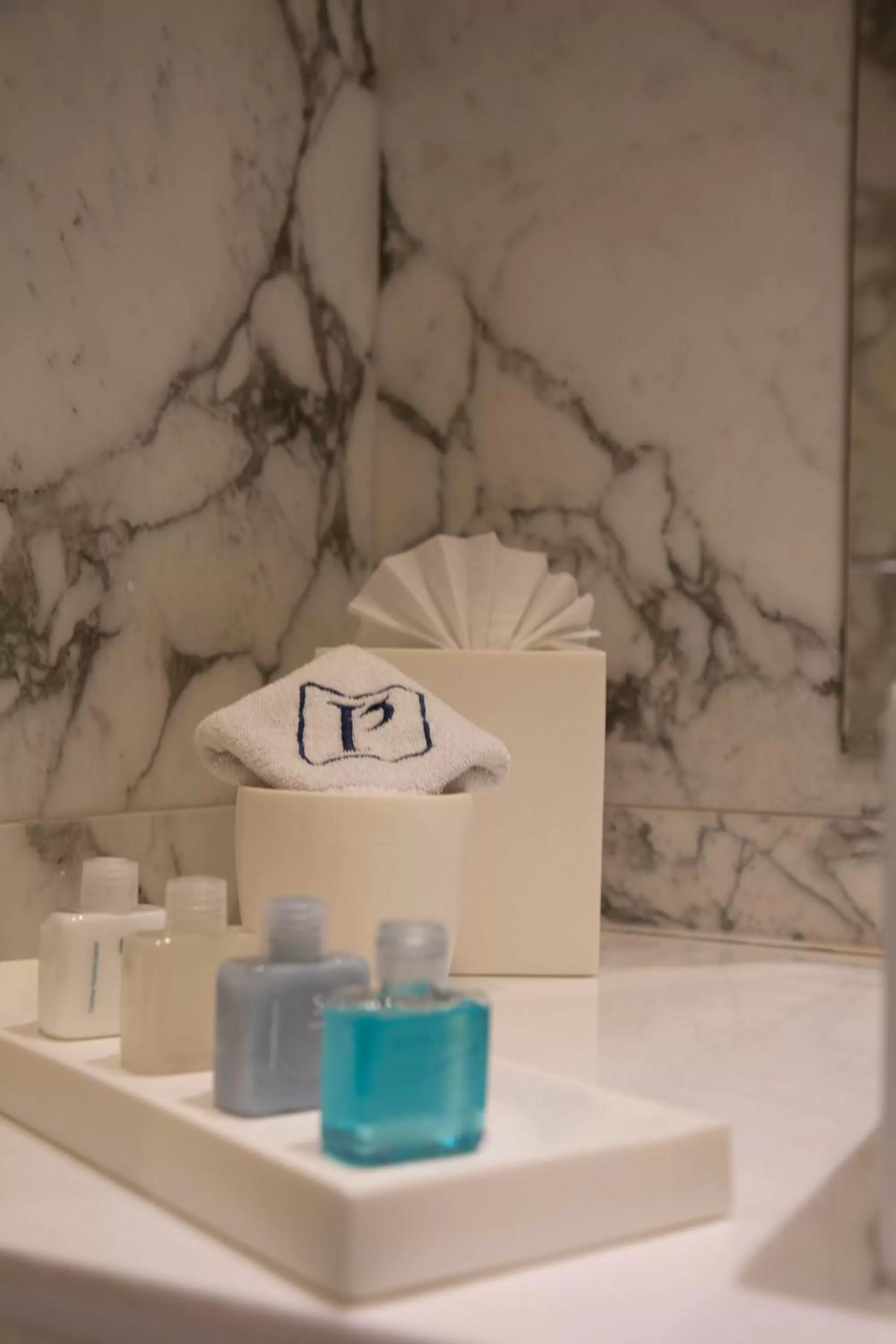 Bathroom in Pennsylvania Suites