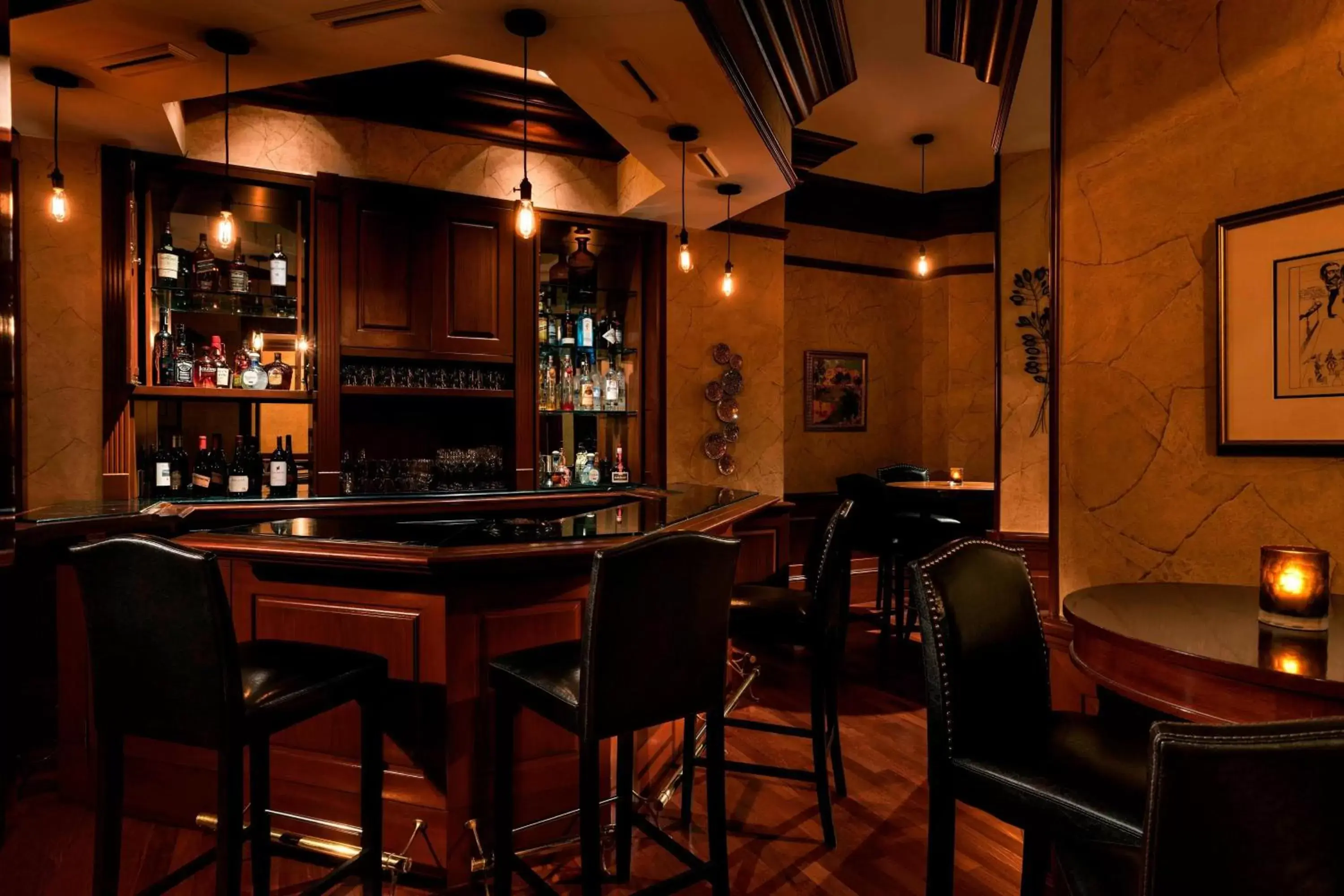 Restaurant/places to eat, Lounge/Bar in The Ritz-Carlton Naples, Tiburón