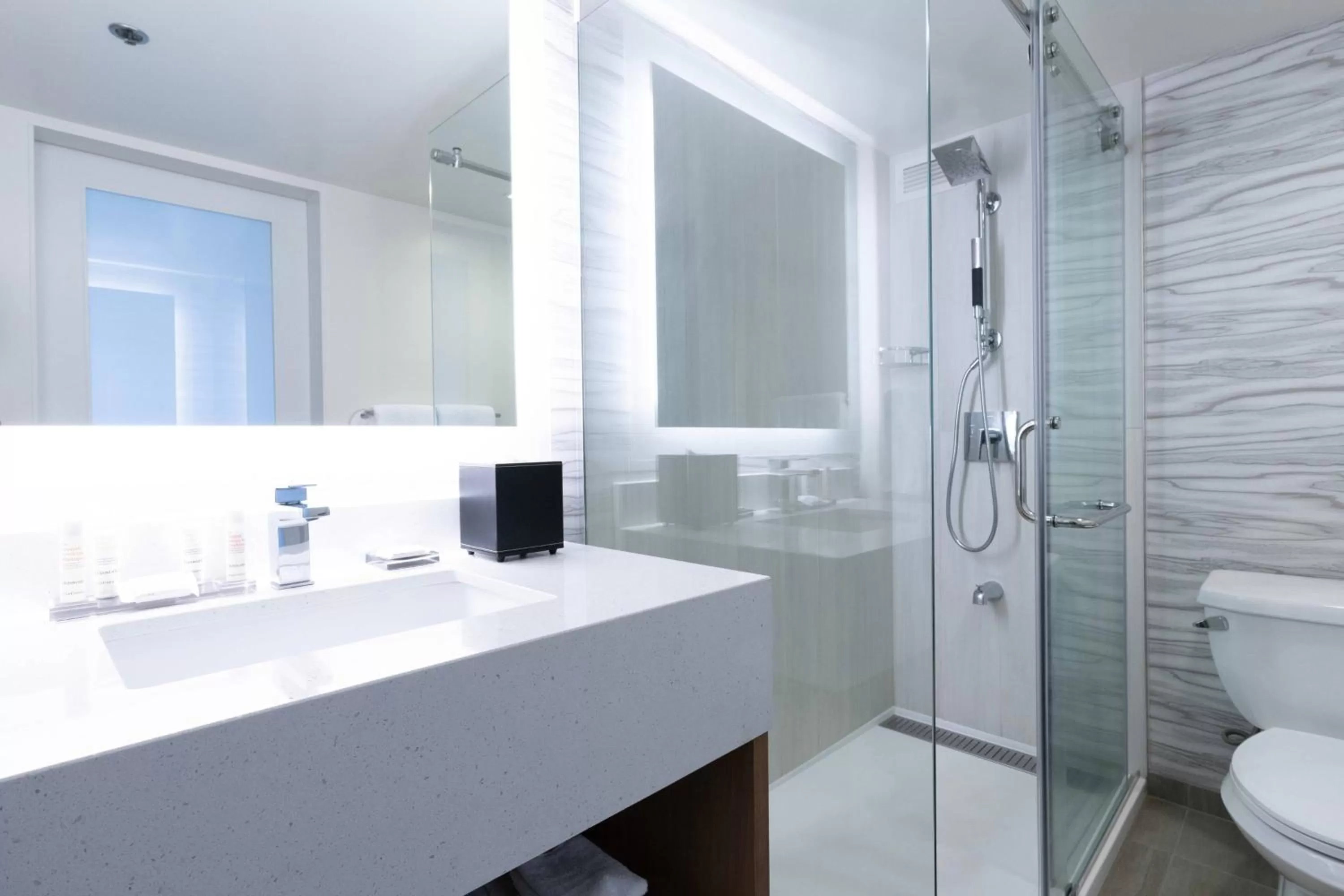 Bathroom in Waikiki Beach Marriott Resort & Spa