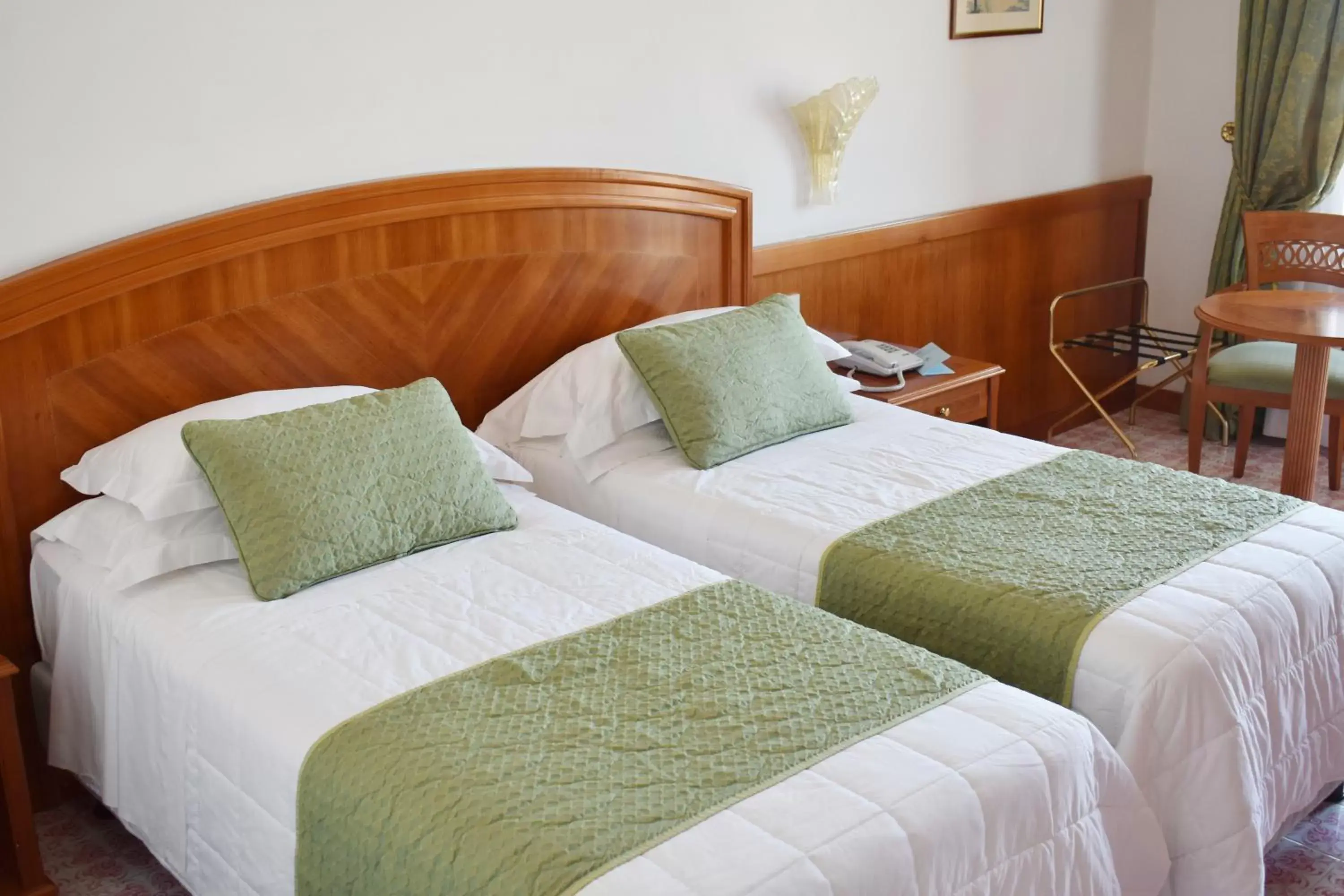 Bedroom, Bed in Grand Hotel Cesare Augusto