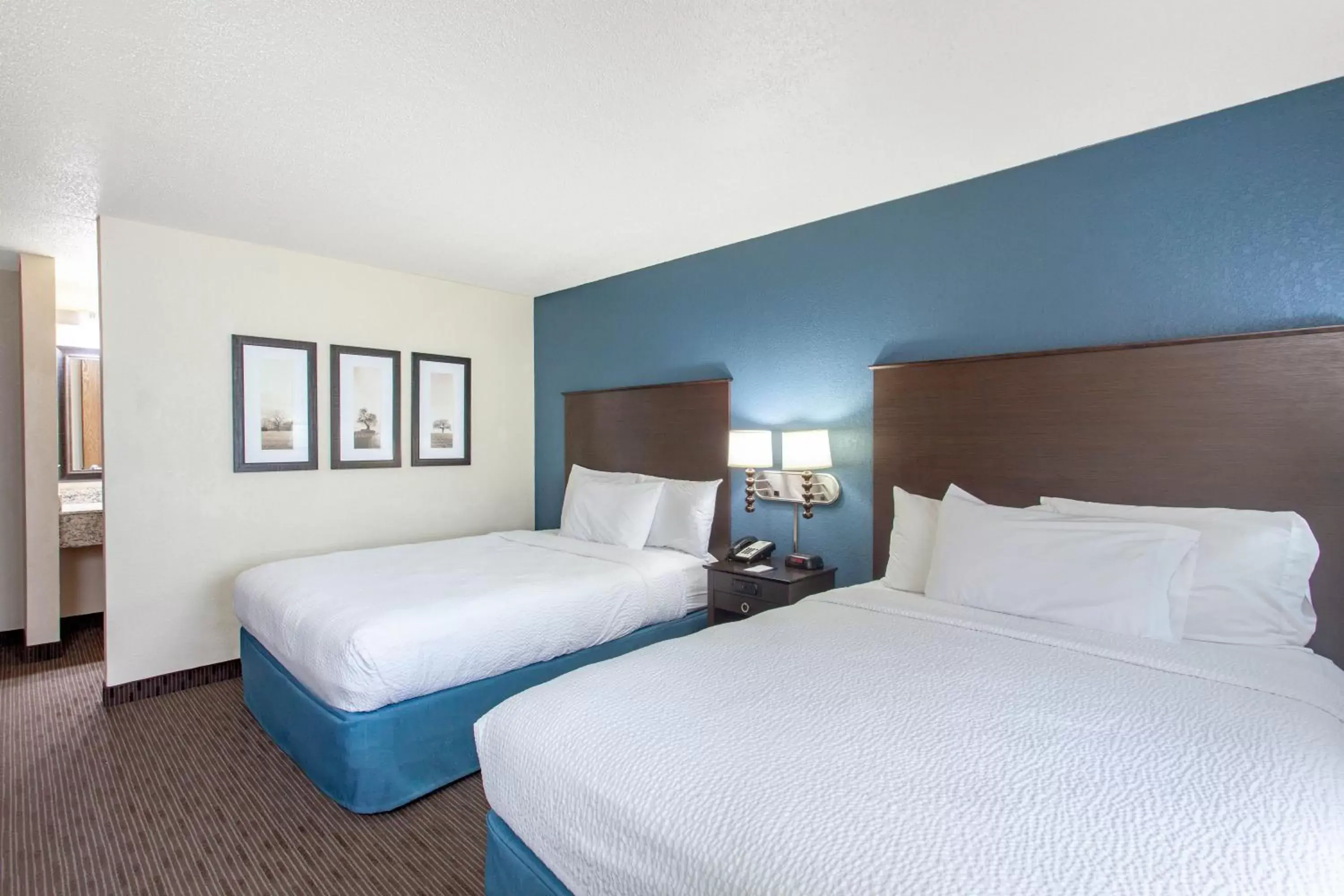 Bedroom, Bed in AmericInn by Wyndham Mankato Event Center near MSU