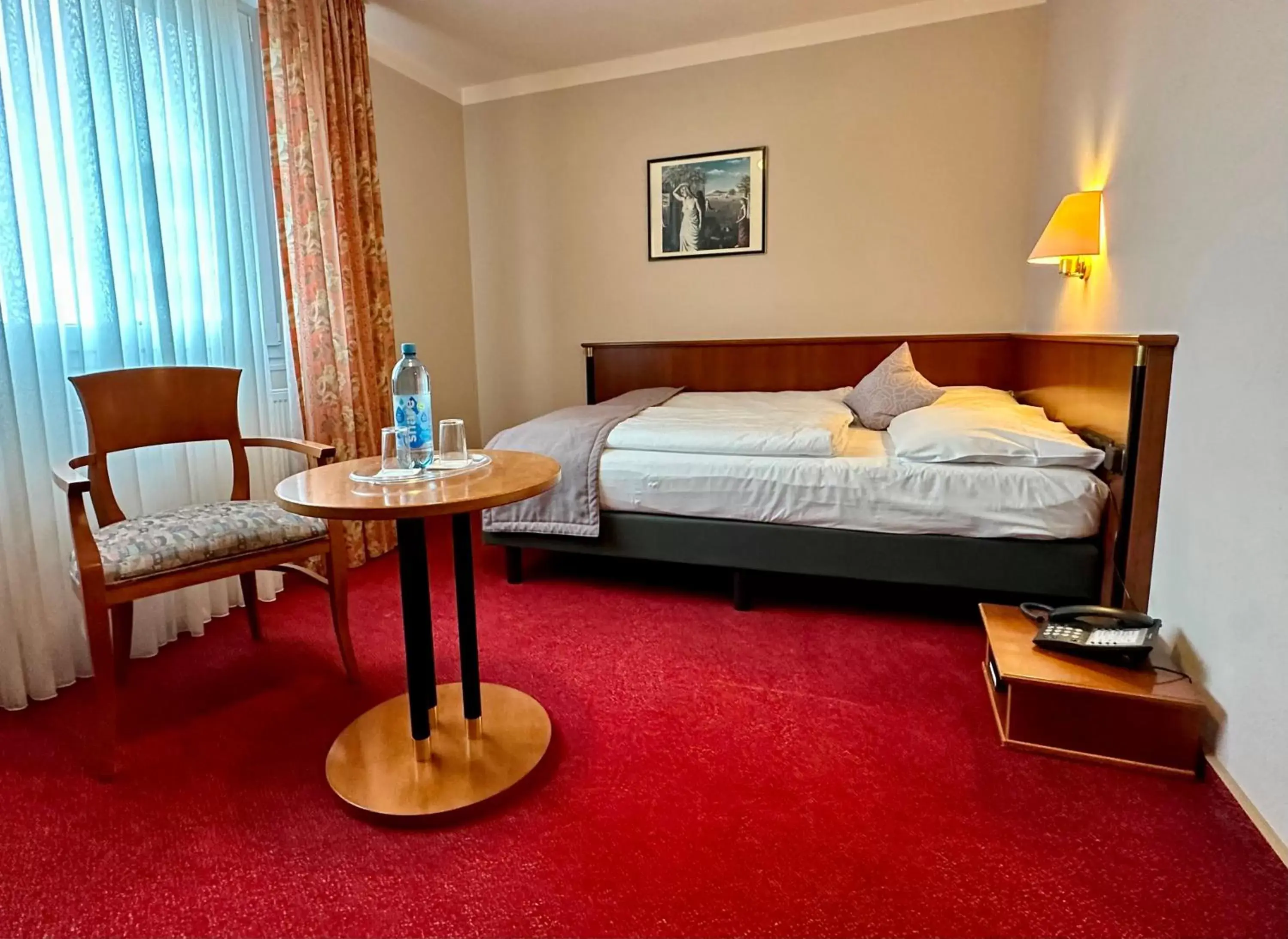 Photo of the whole room, Bed in Trip Inn PostHotel Düren