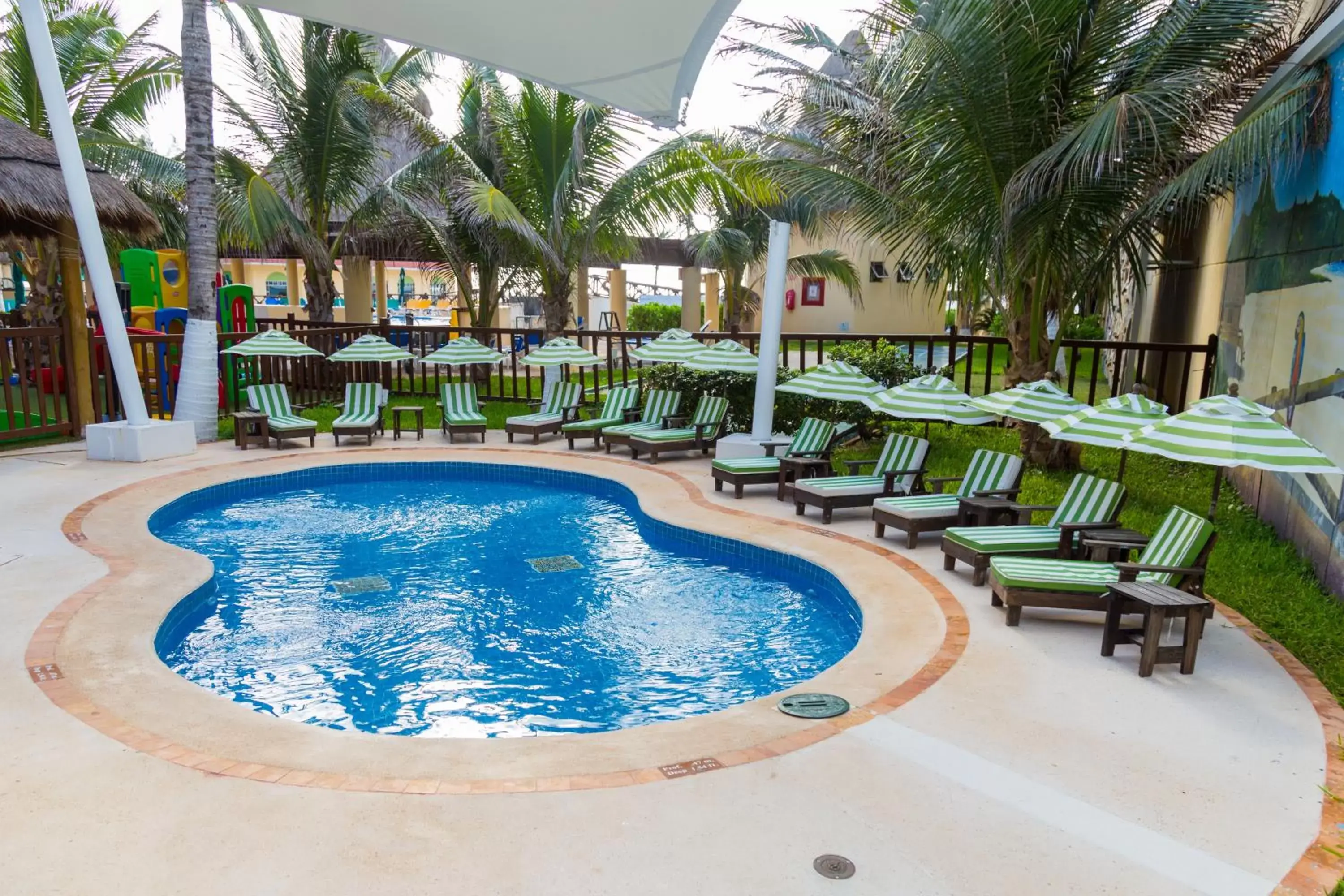 Kids's club, Swimming Pool in GR Solaris Cancun All Inclusive