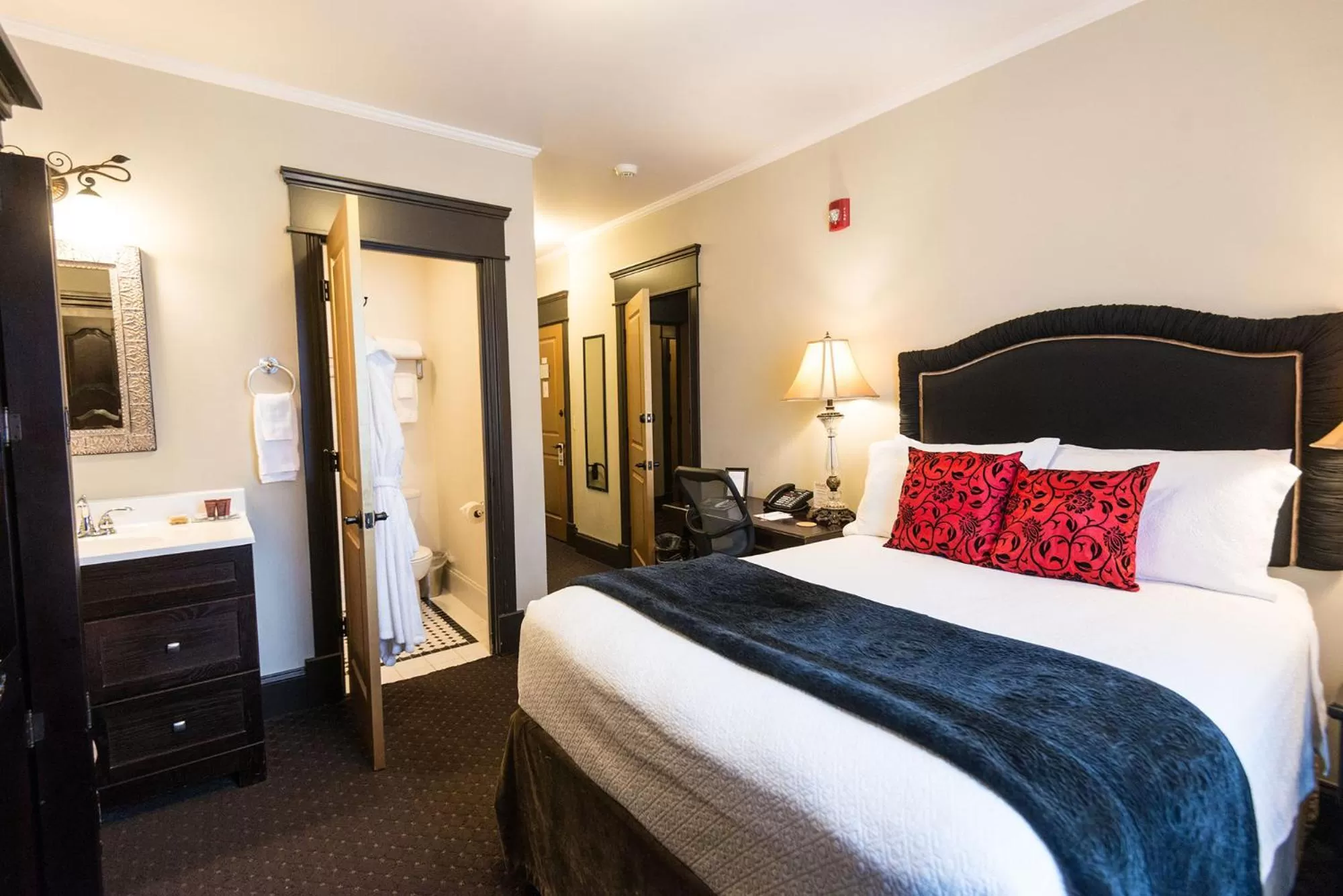 Bed in Camas Boutique Hotel