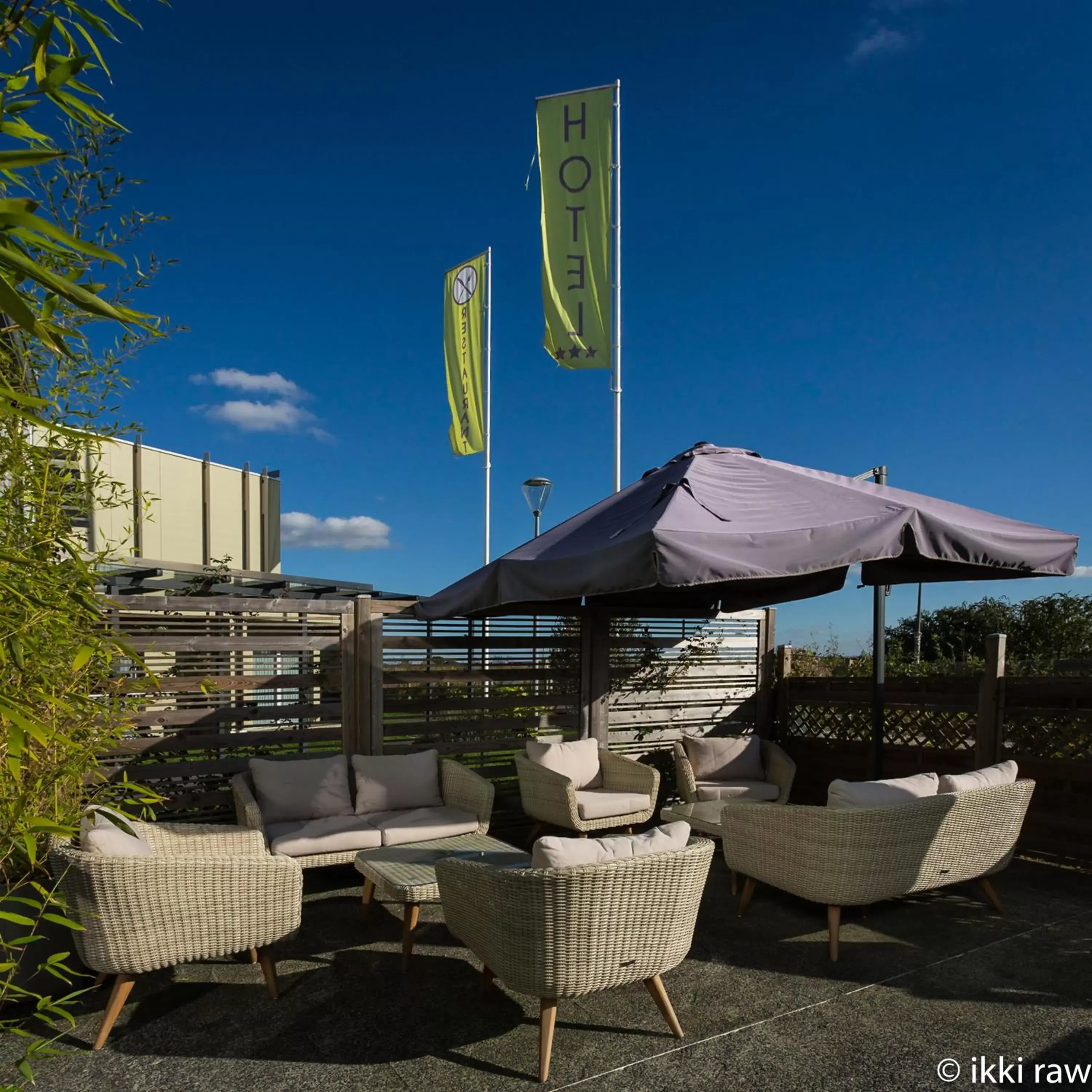 Patio in Hotel Libera Caen Colombelles