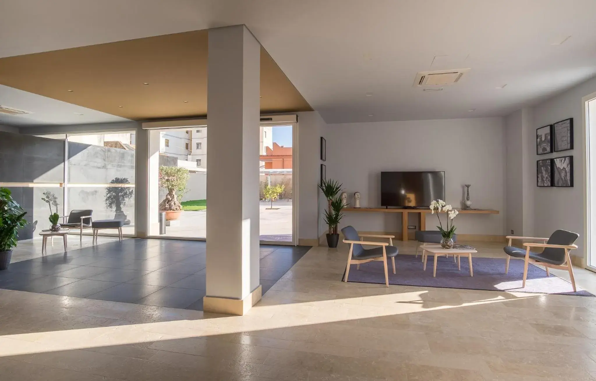 Lobby or reception in Netum Hotel Lobby or reception in Netum Hotel