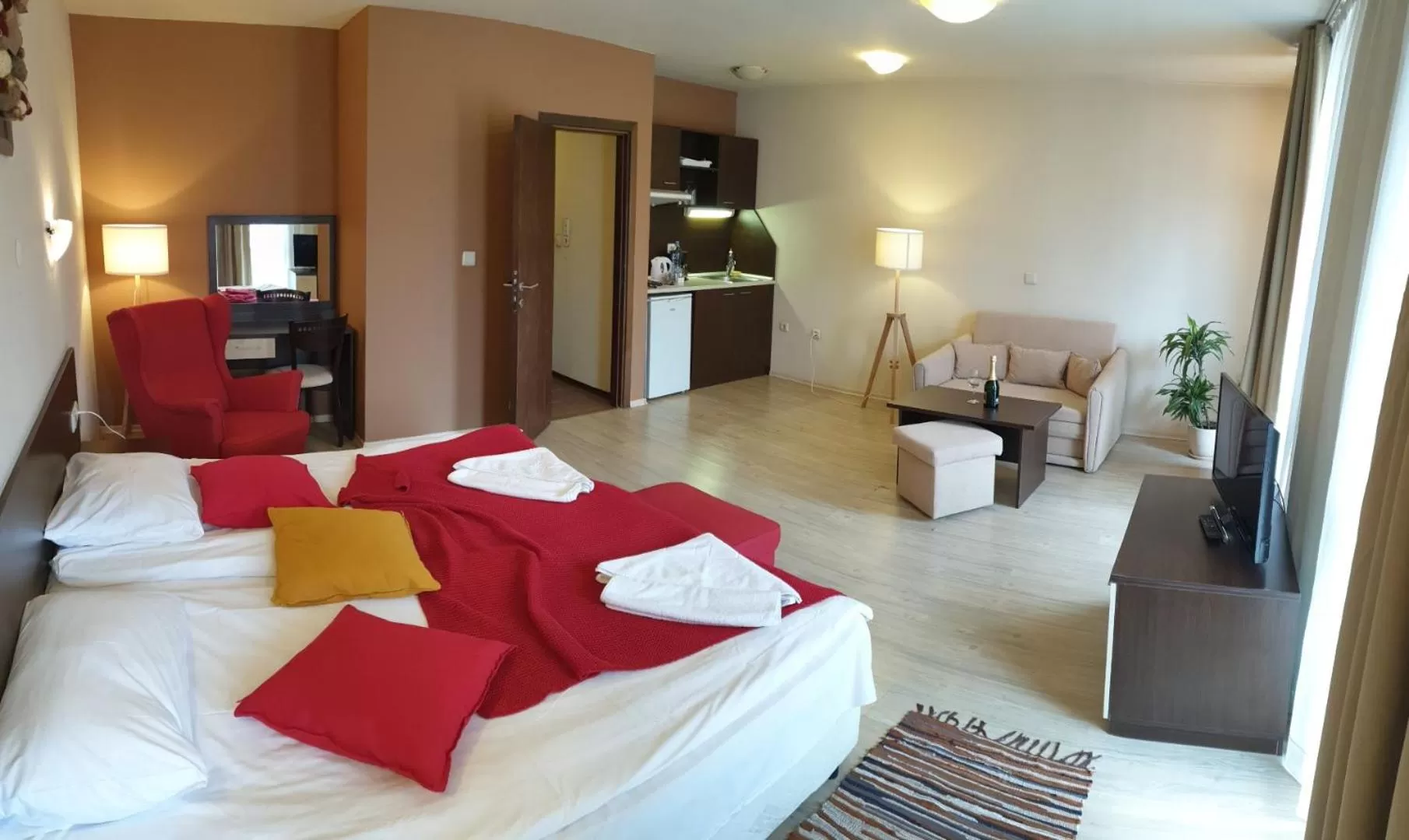 Bed in StayInn Banderitsa Apartments with kitchen & BBQ