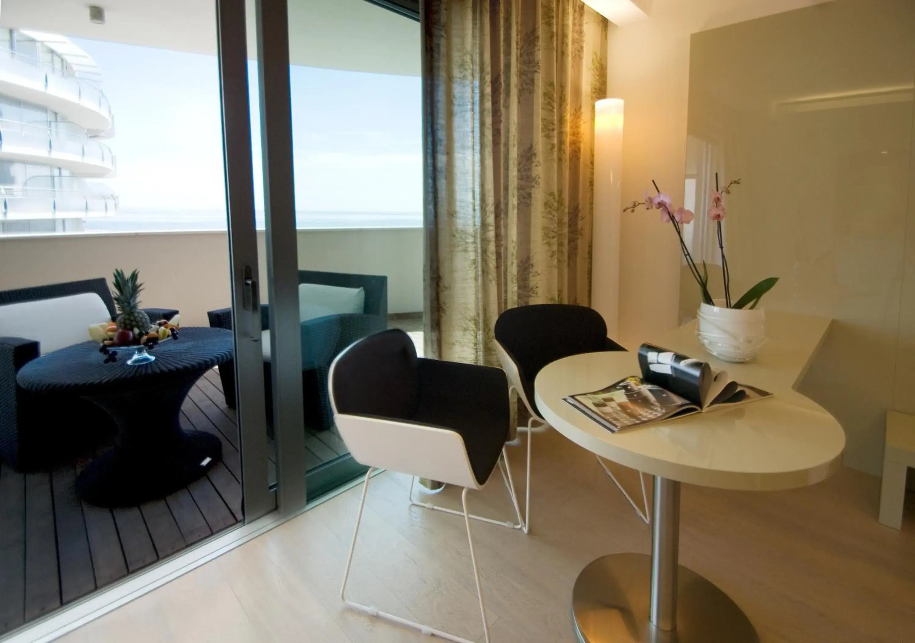 Balcony/Terrace, Seating Area in Hotel Premier & Suites - Premier Resort