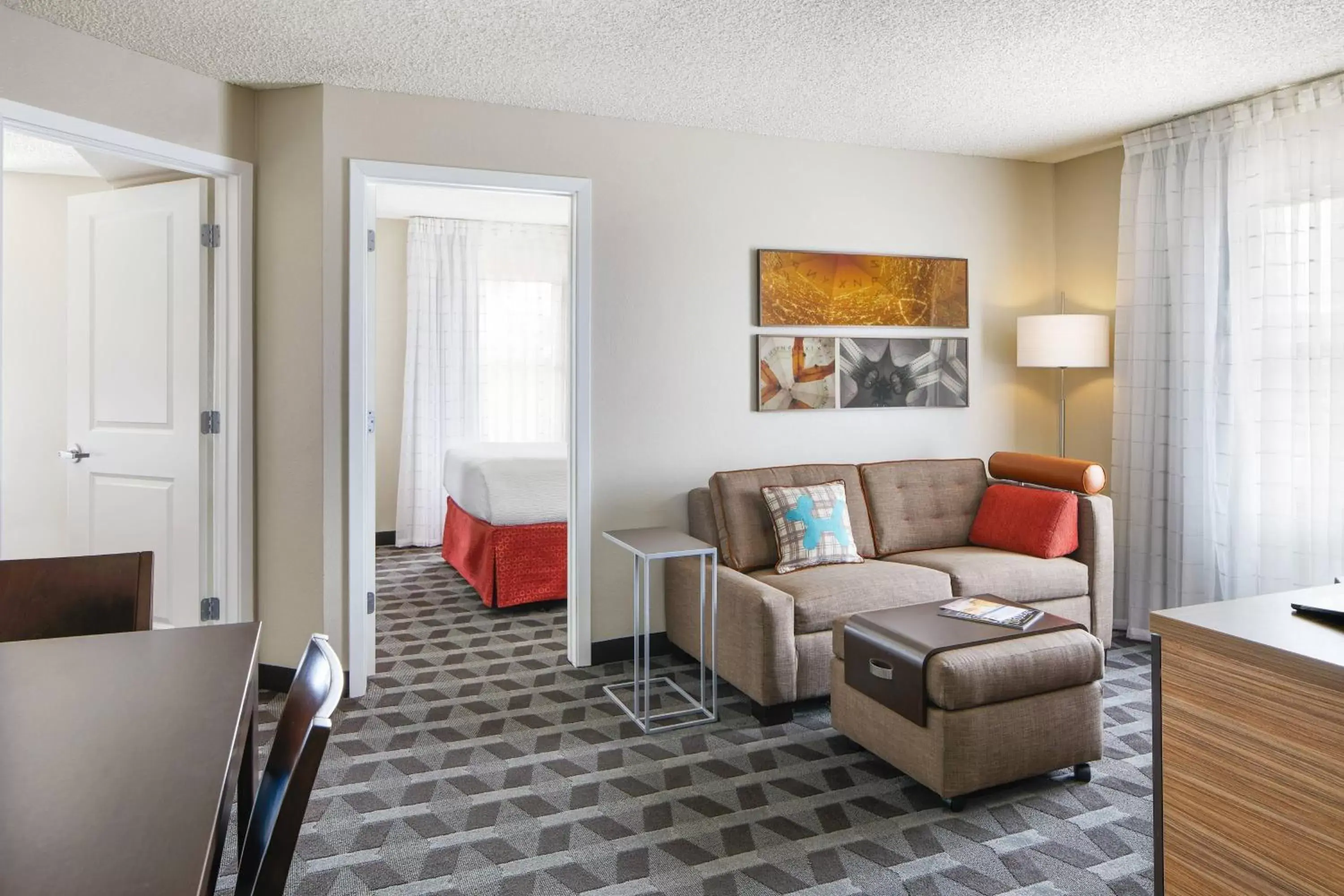 Bedroom, Seating Area in TownePlace Suites Tempe at Arizona Mills Mall