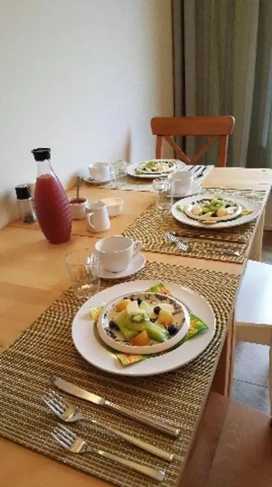 Breakfast, Dining Area in Holland House