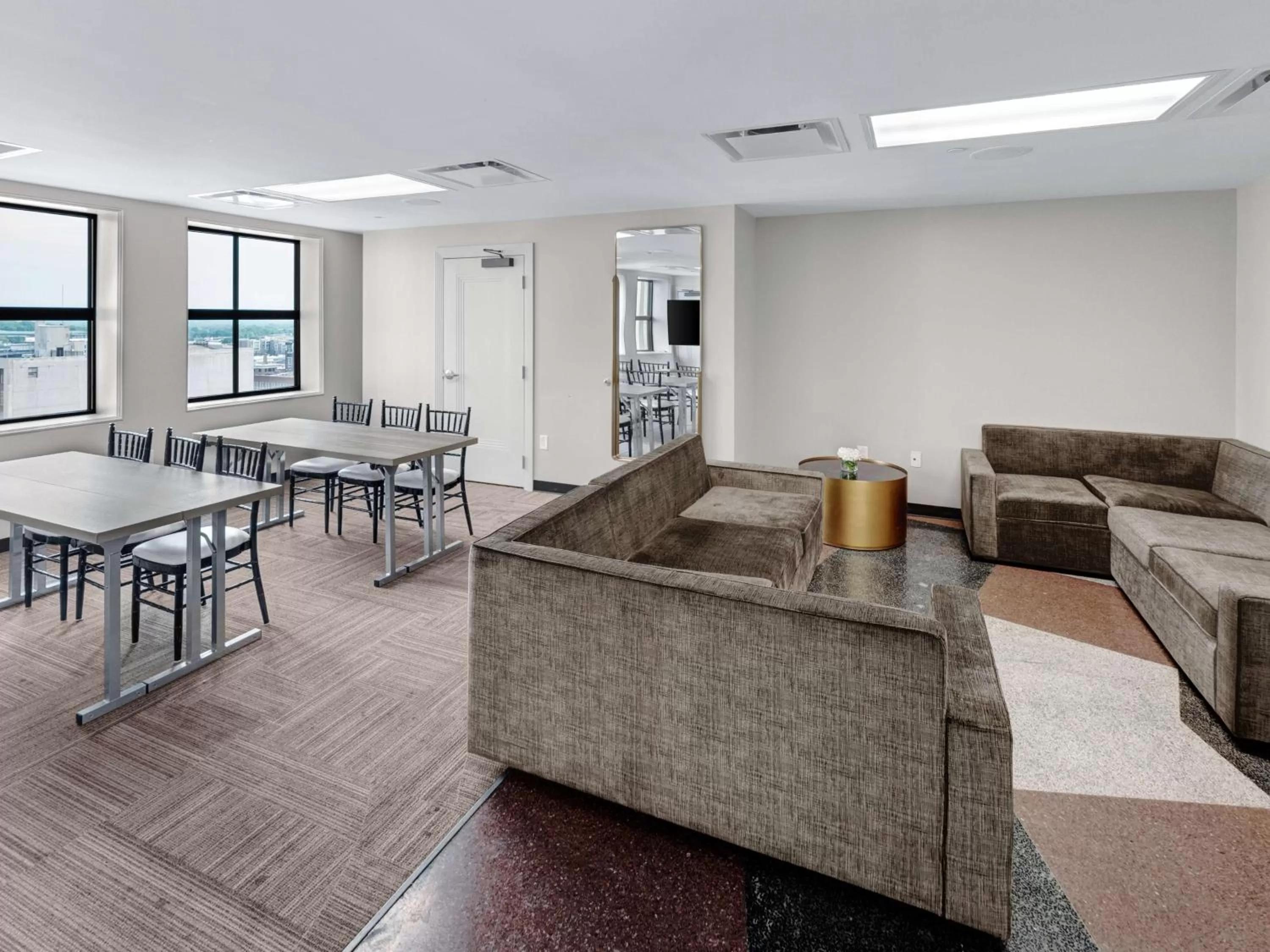 Meeting/conference room in Tulsa Club Hotel Curio Collection By Hilton