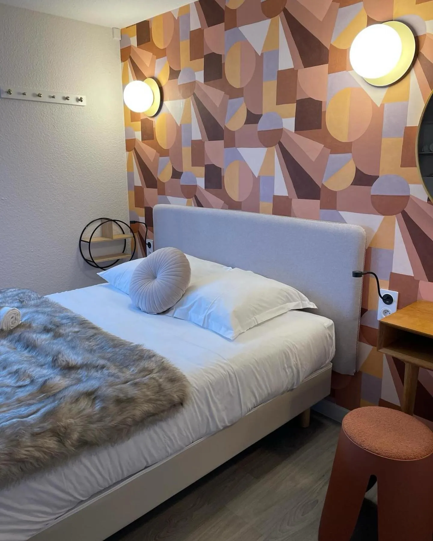 Photo of the whole room, Bed in Hotel Arc-En-Ciel Colmar Contact Hotel