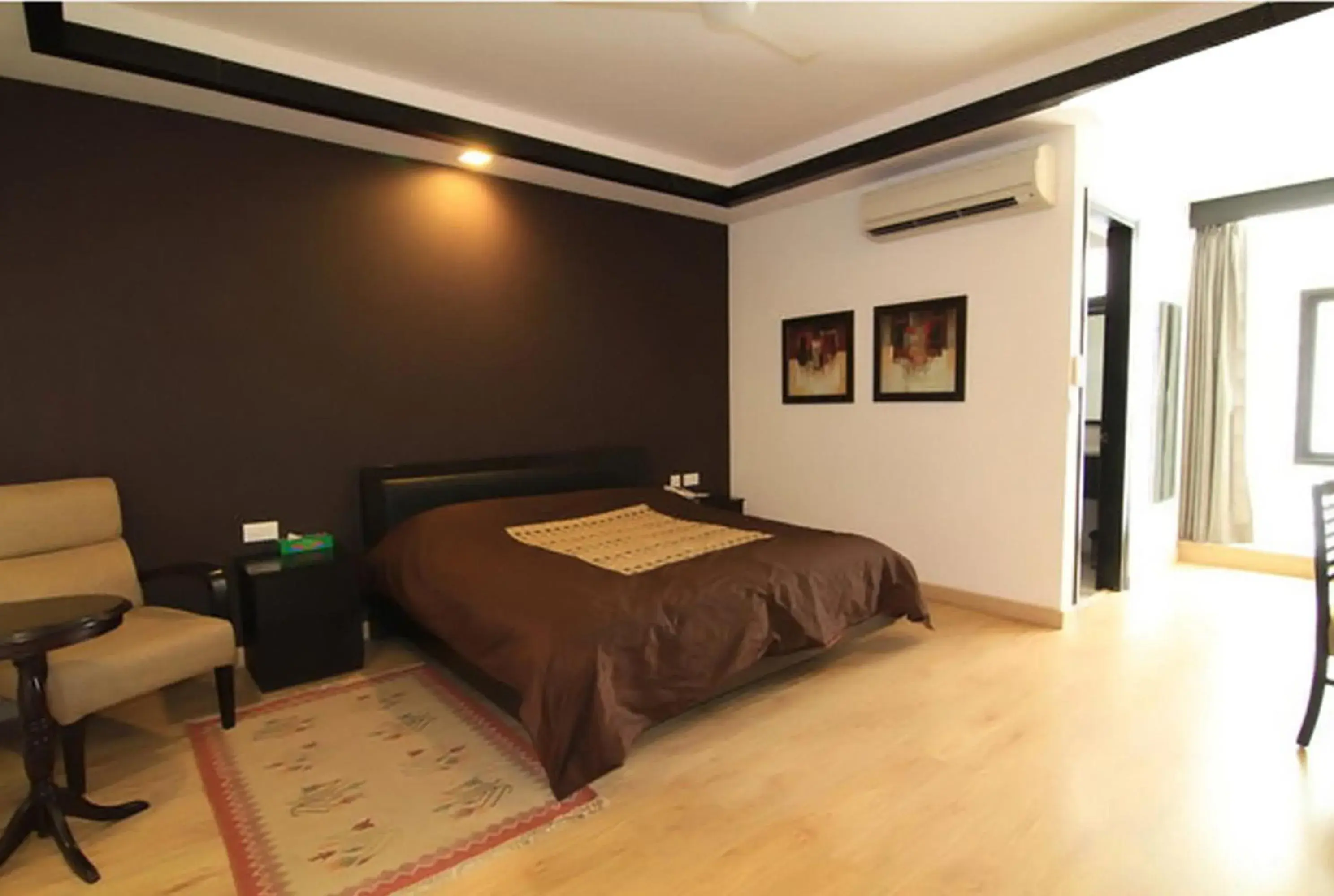 Shower, Bed in Rainbow Residency Shower, Bed in Rainbow Residency