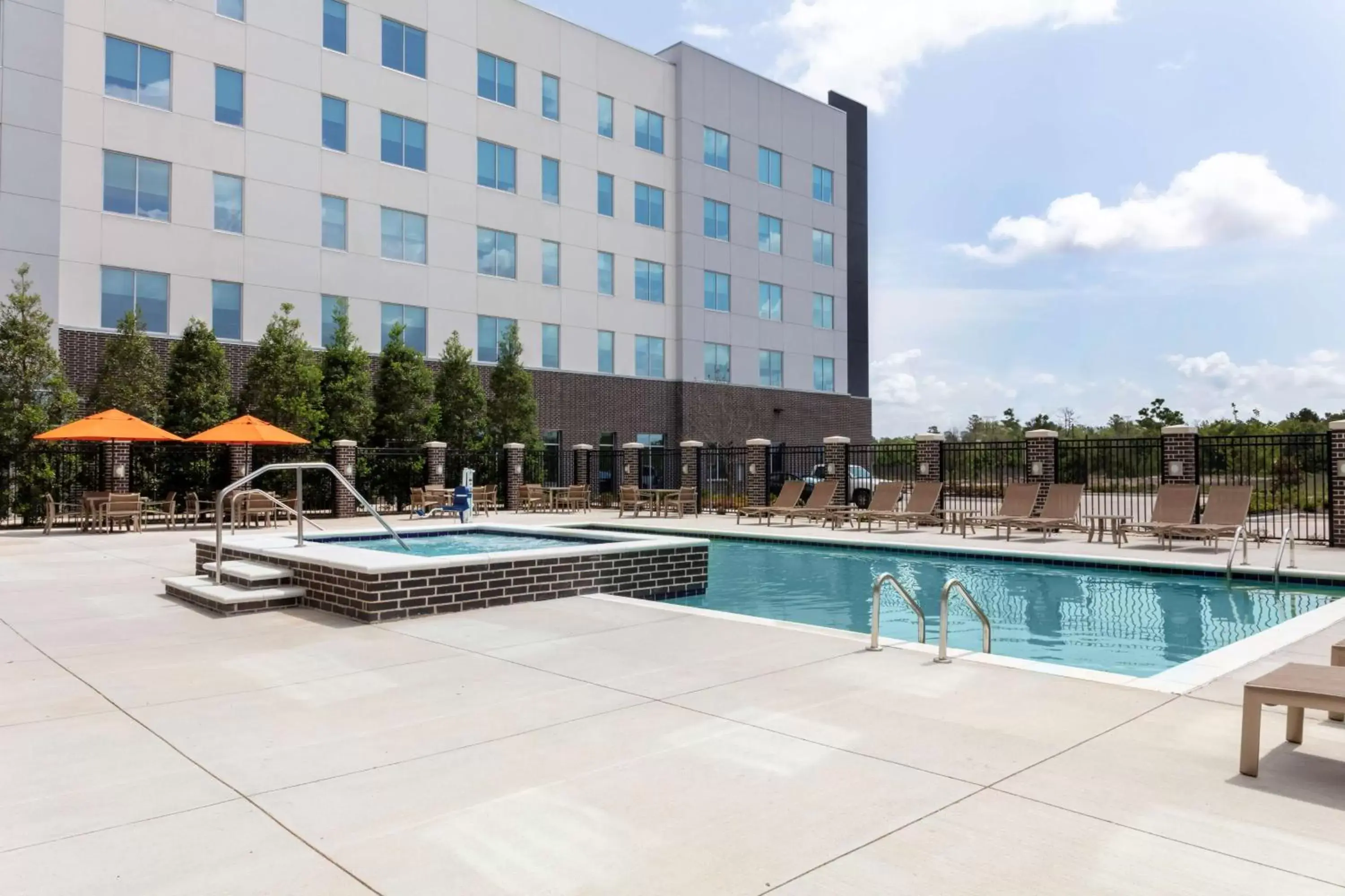 Activities, Swimming Pool in Hyatt House The Woodlands-Shenandoah
