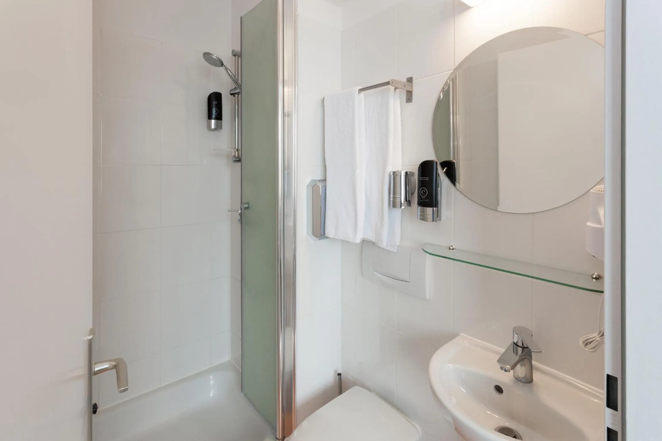 Bathroom in Hotel Keese Hamburg