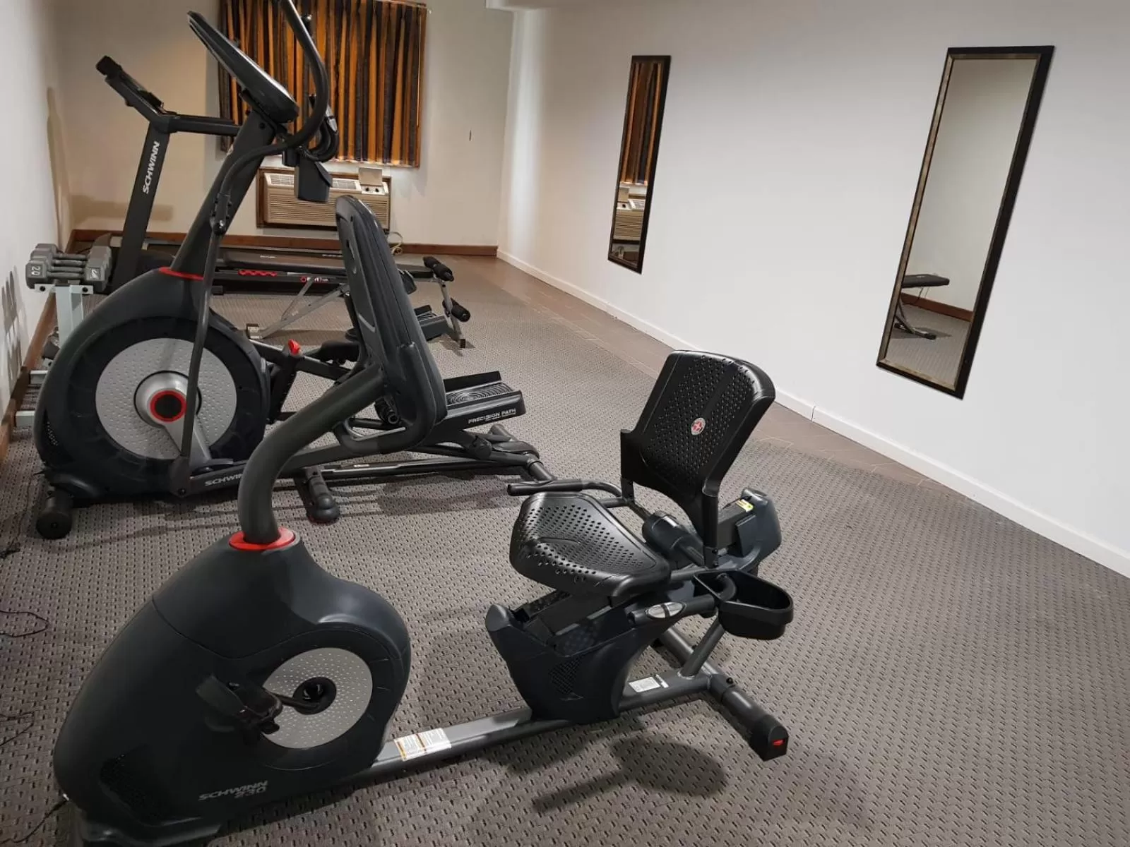 Fitness centre/facilities in Denison Inn & Suites