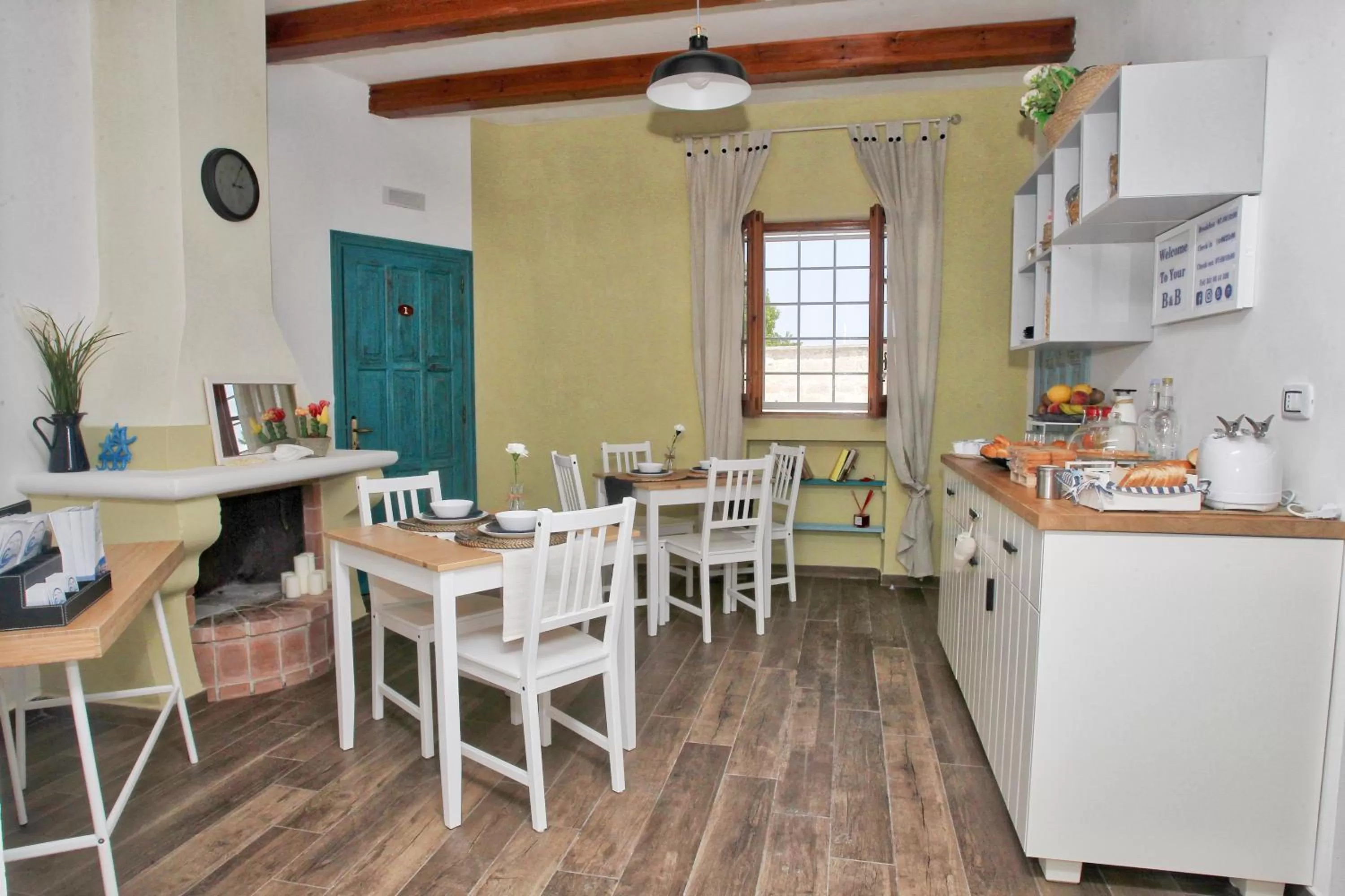 Kitchen or kitchenette in B&B villa al mare
