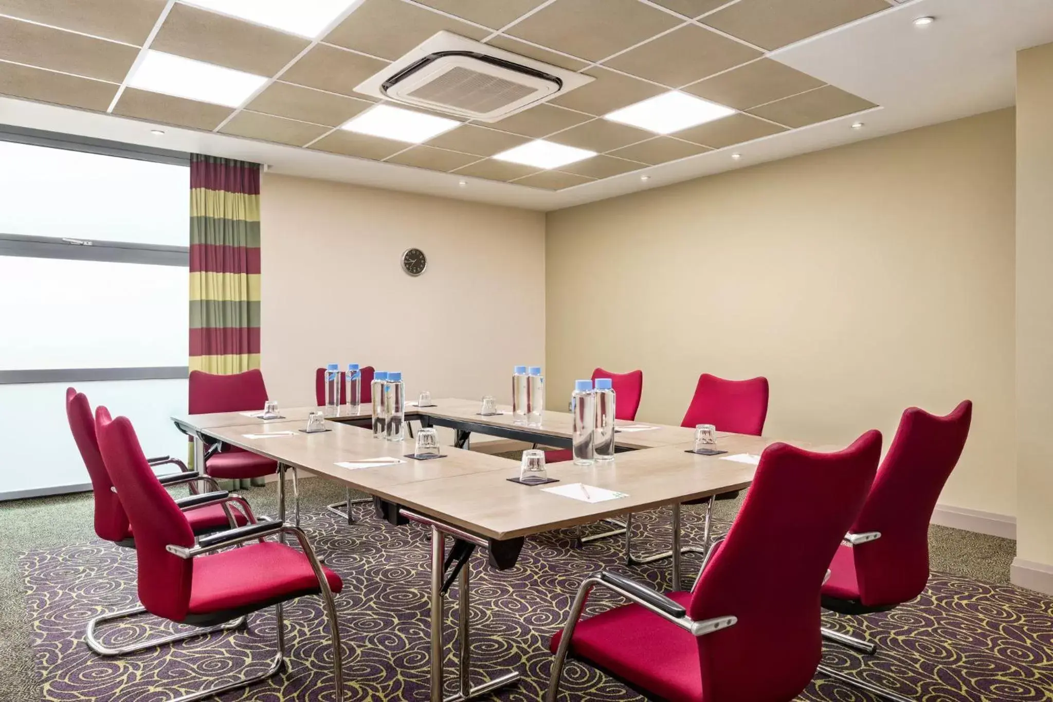 Meeting/conference room in Holiday Inn Birmingham Airport - NEC, an IHG Hotel