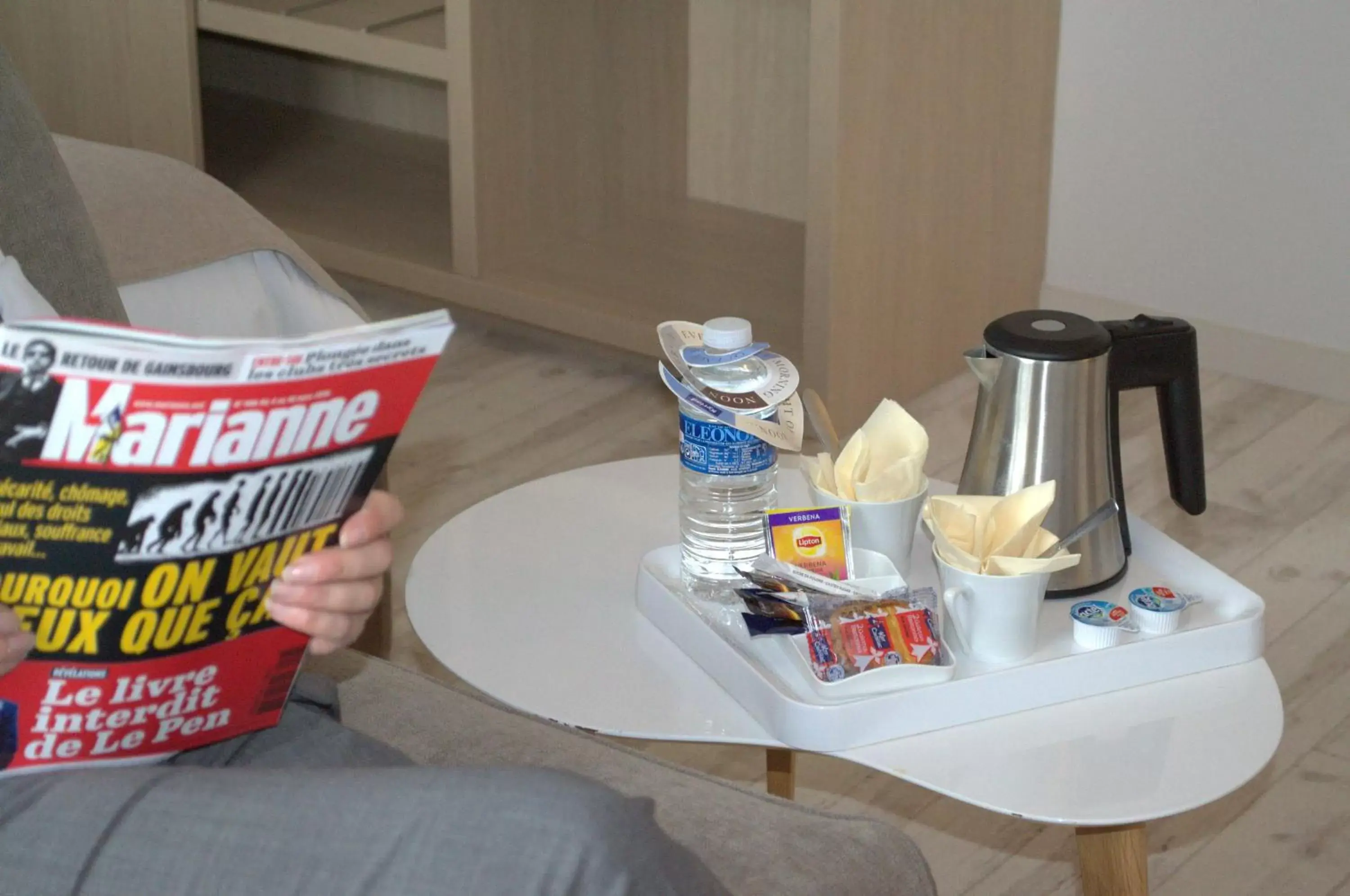 Coffee/tea facilities in Kyriad Prestige Vannes Centre-Palais des Arts