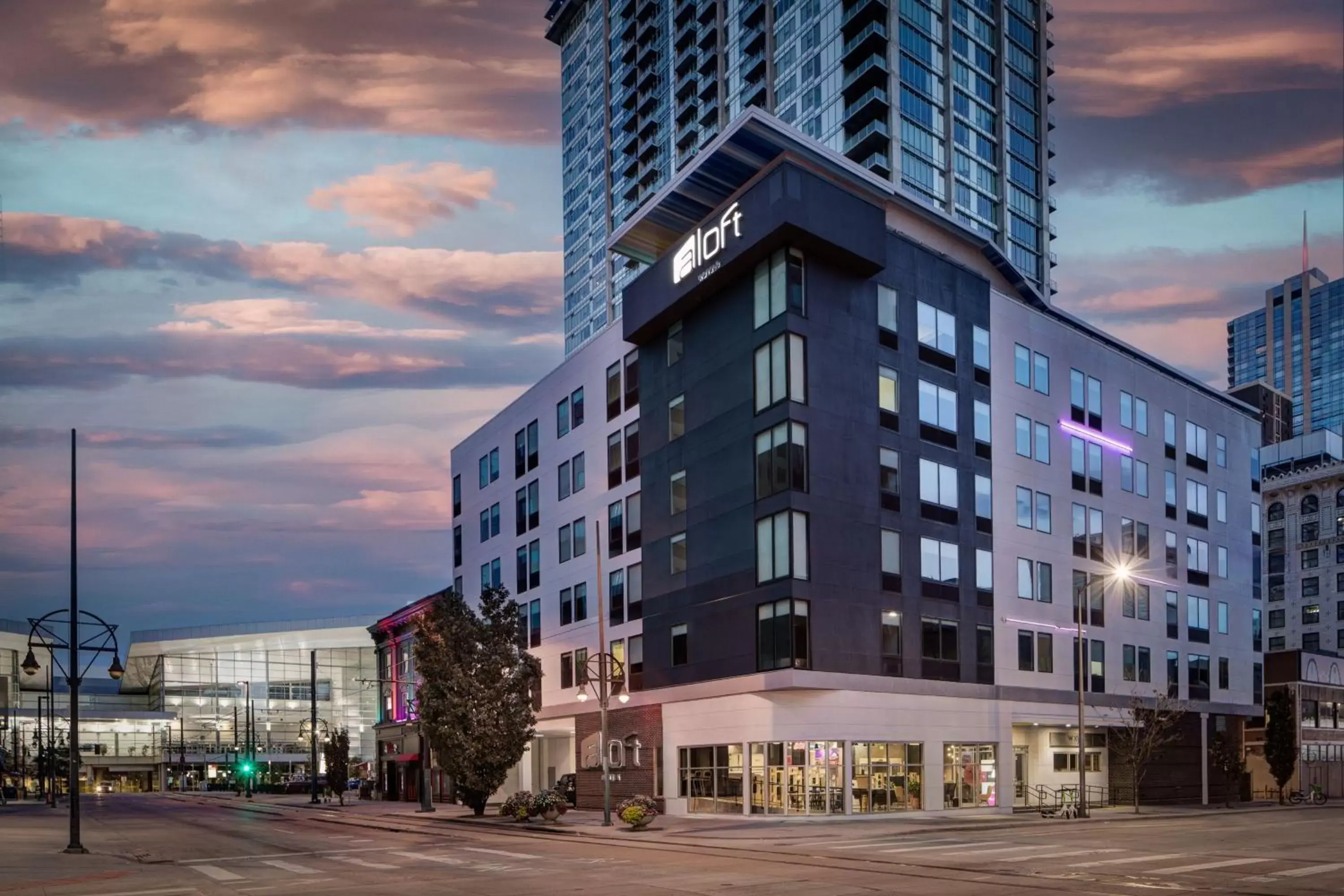 Property Building in Aloft Denver Downtown