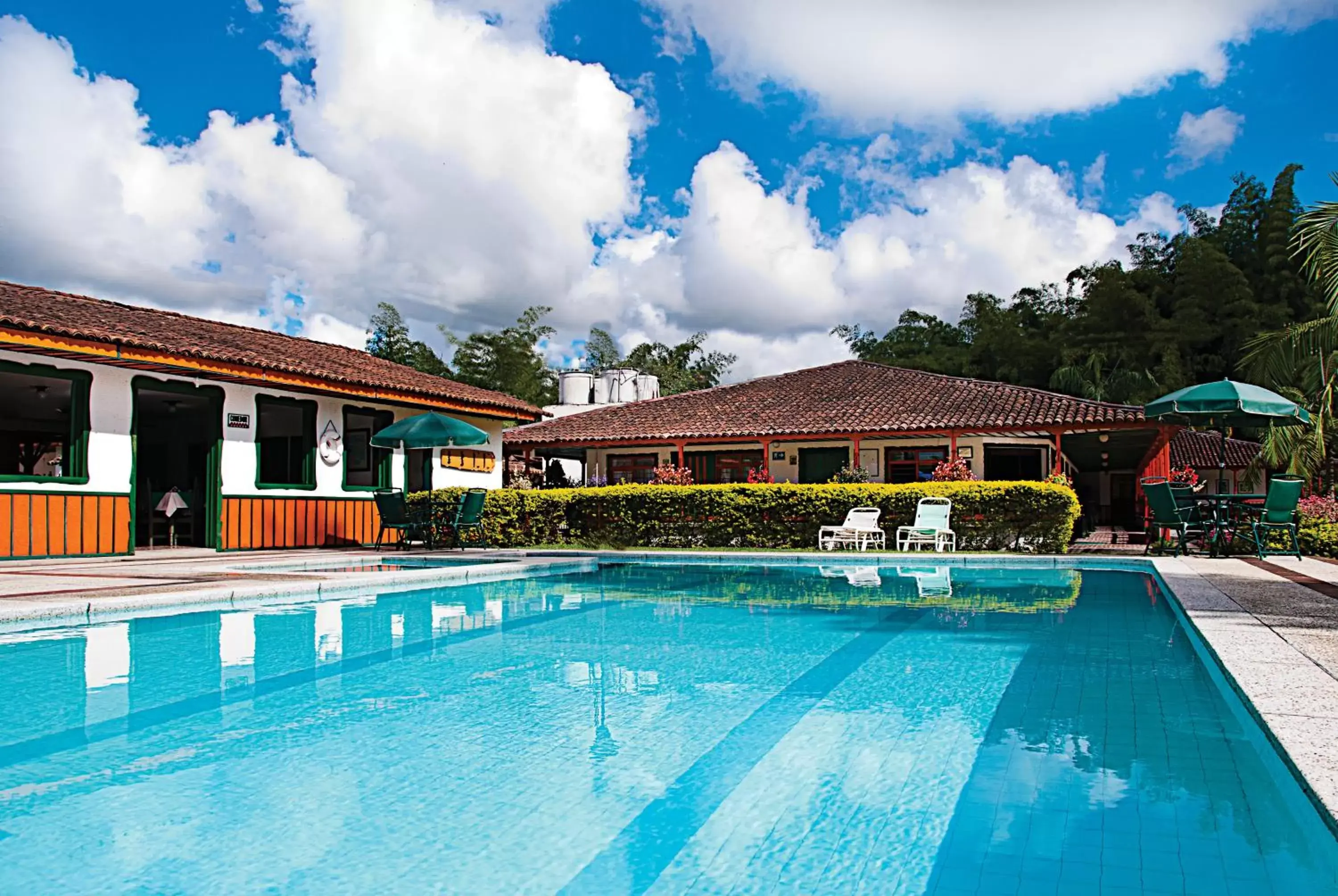 Swimming Pool in Hotel campestre La Floresta
