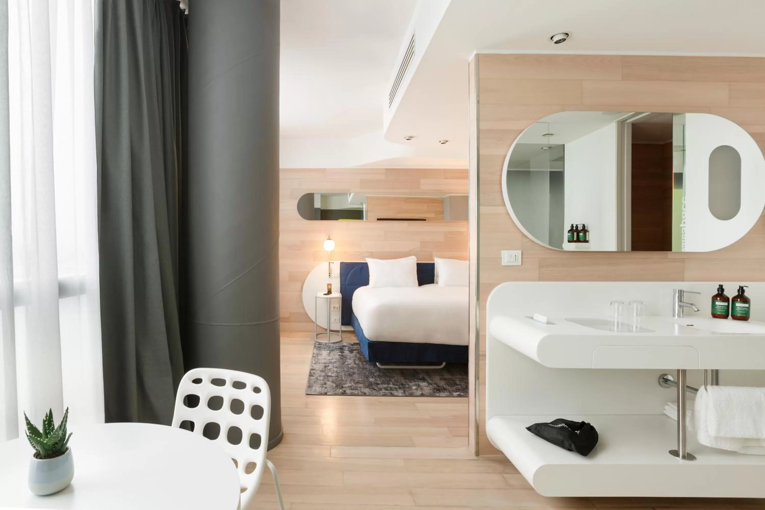 Bathroom in voco Milan-Fiere by IHG