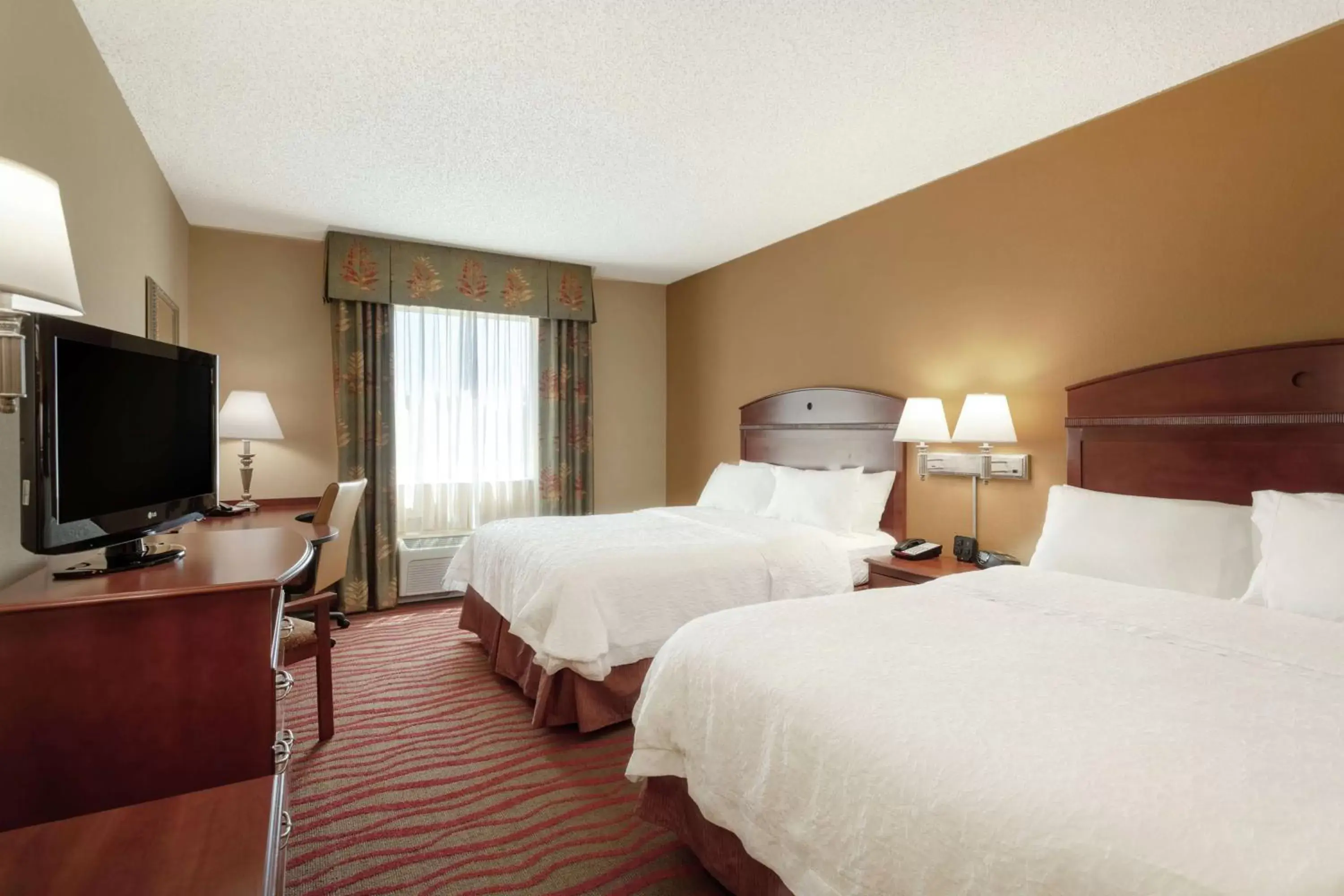 Bedroom, Bed in Hampton Inn & Suites Port Richey Bedroom, Bed in Hampton Inn & Suites Port Richey