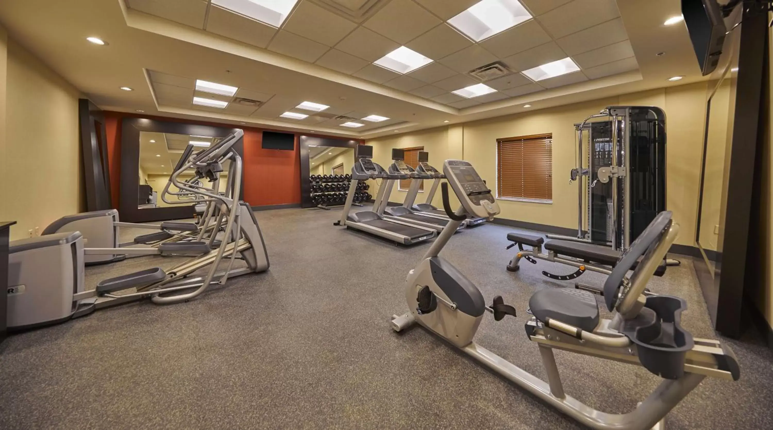 Fitness centre/facilities, Fitness Center/Facilities in Hampton Inn & Suites Roseburg