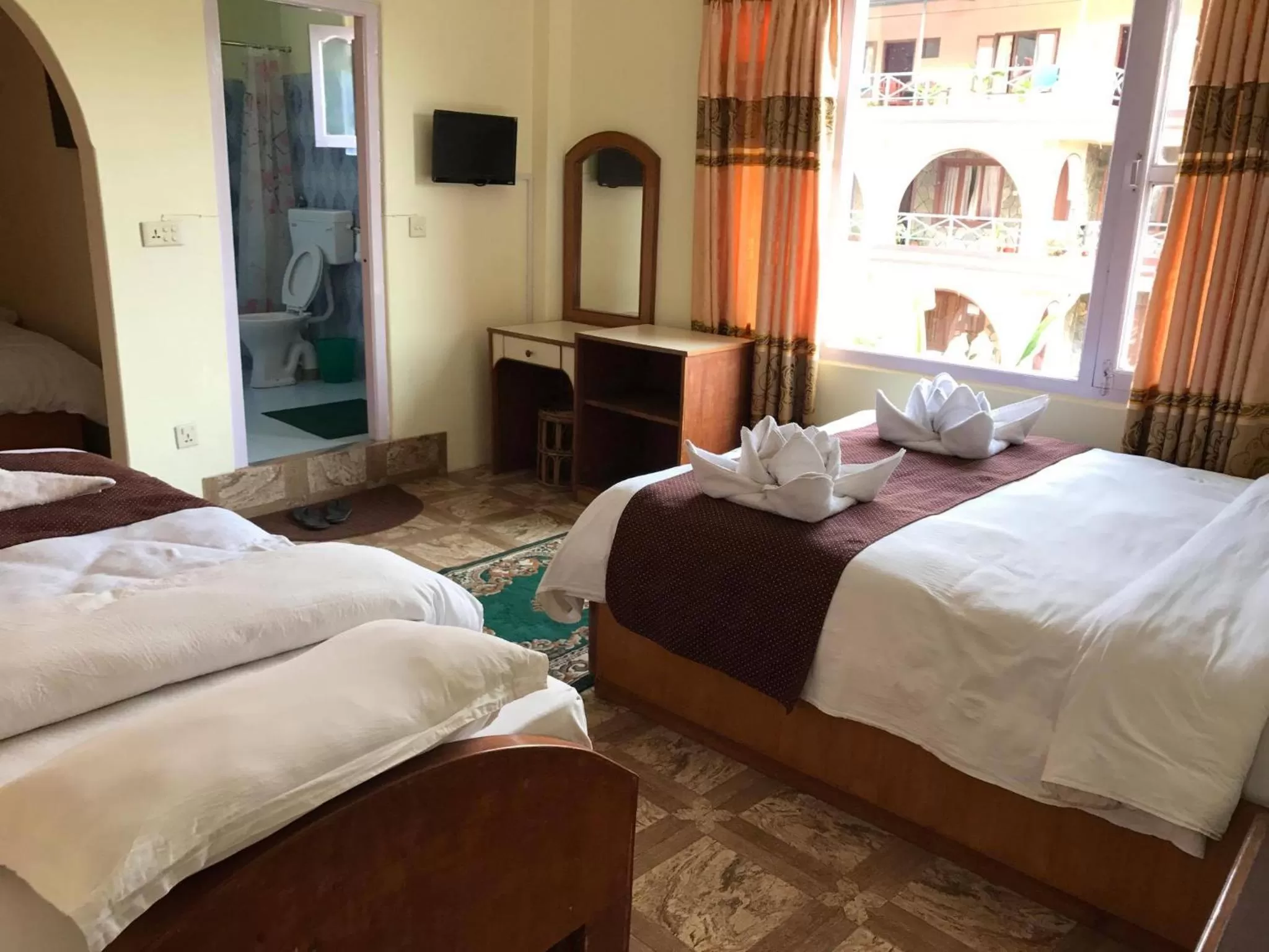 Bedroom, Bed in Hotel Himalayan Inn