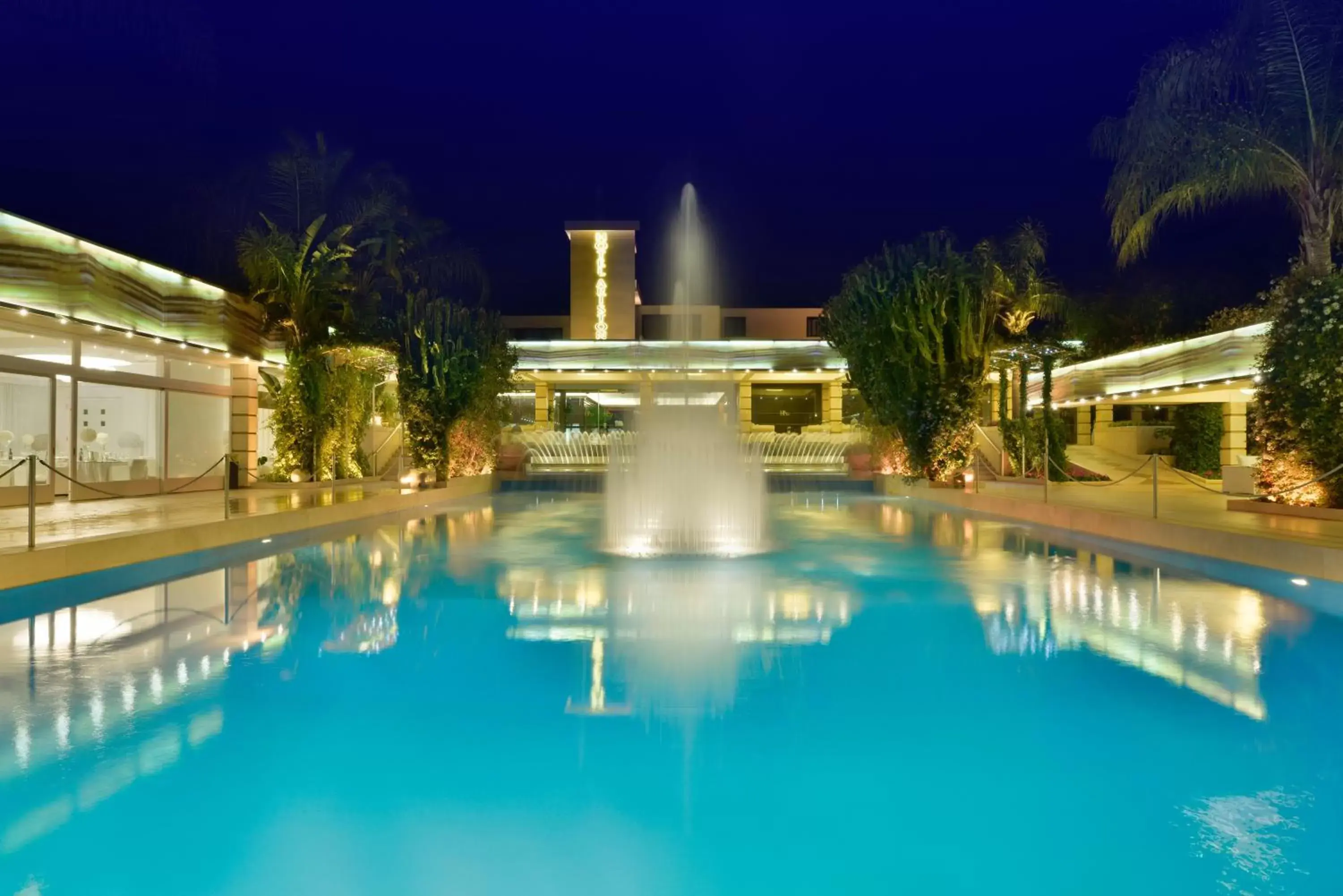 Swimming Pool in Hotel Ariston
