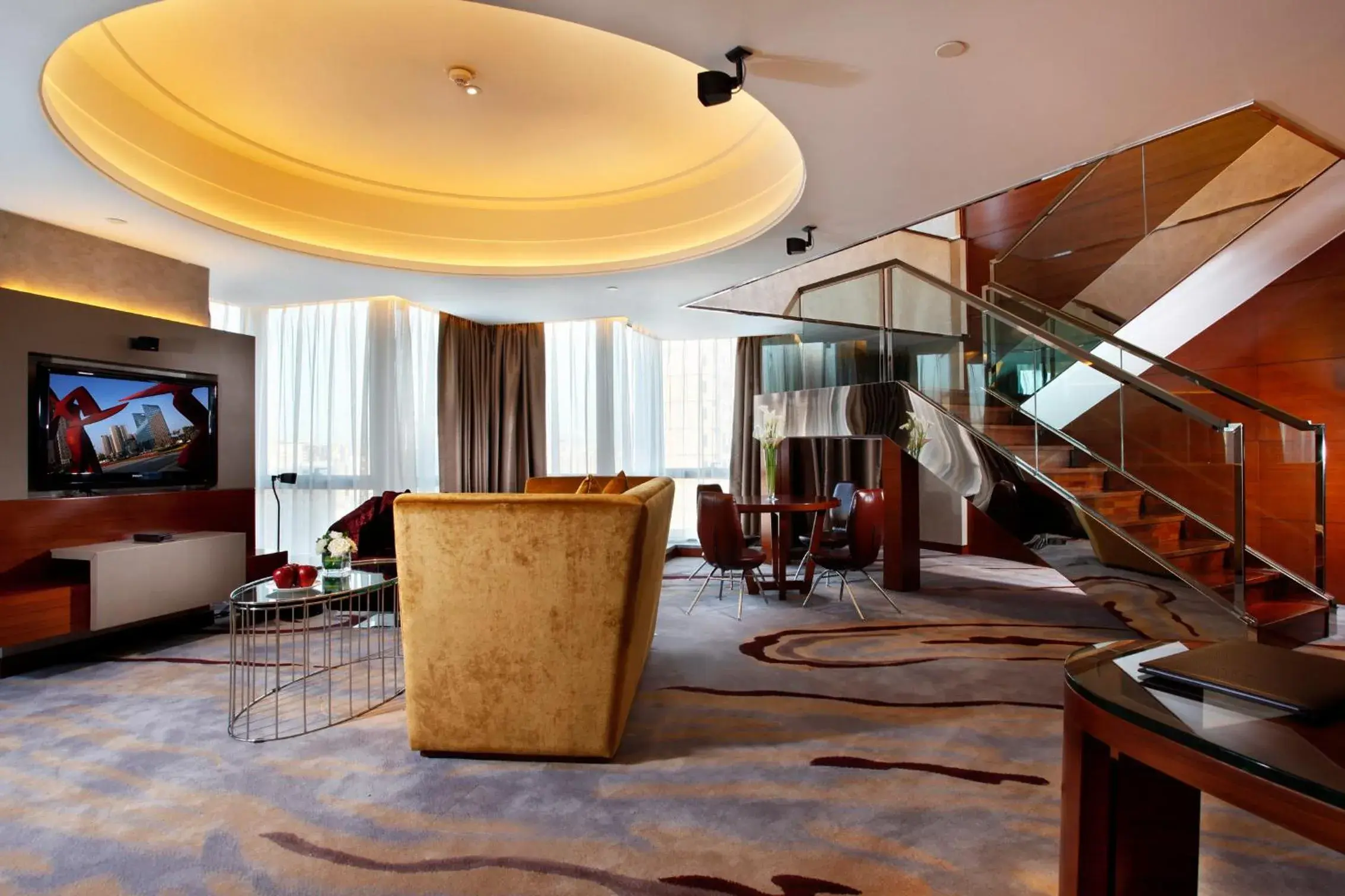 Bedroom, Seating Area in Crowne Plaza Shenyang Parkview, an IHG Hotel