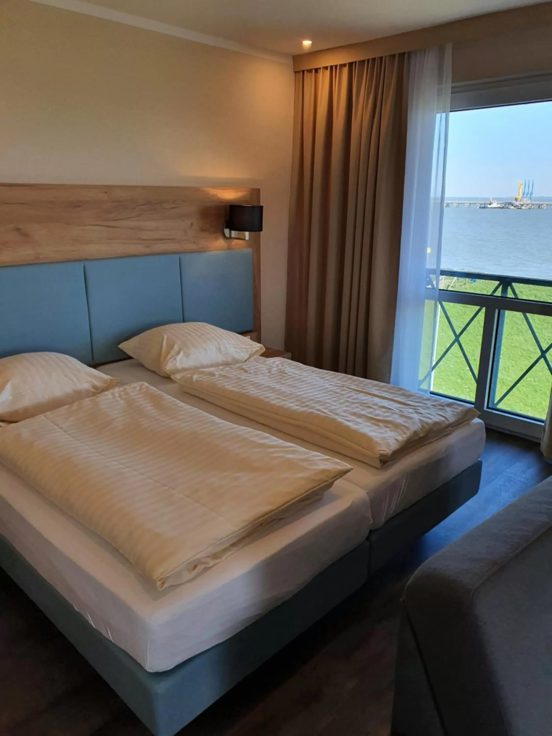 Bed in Nordseehotel Wilhelmshaven