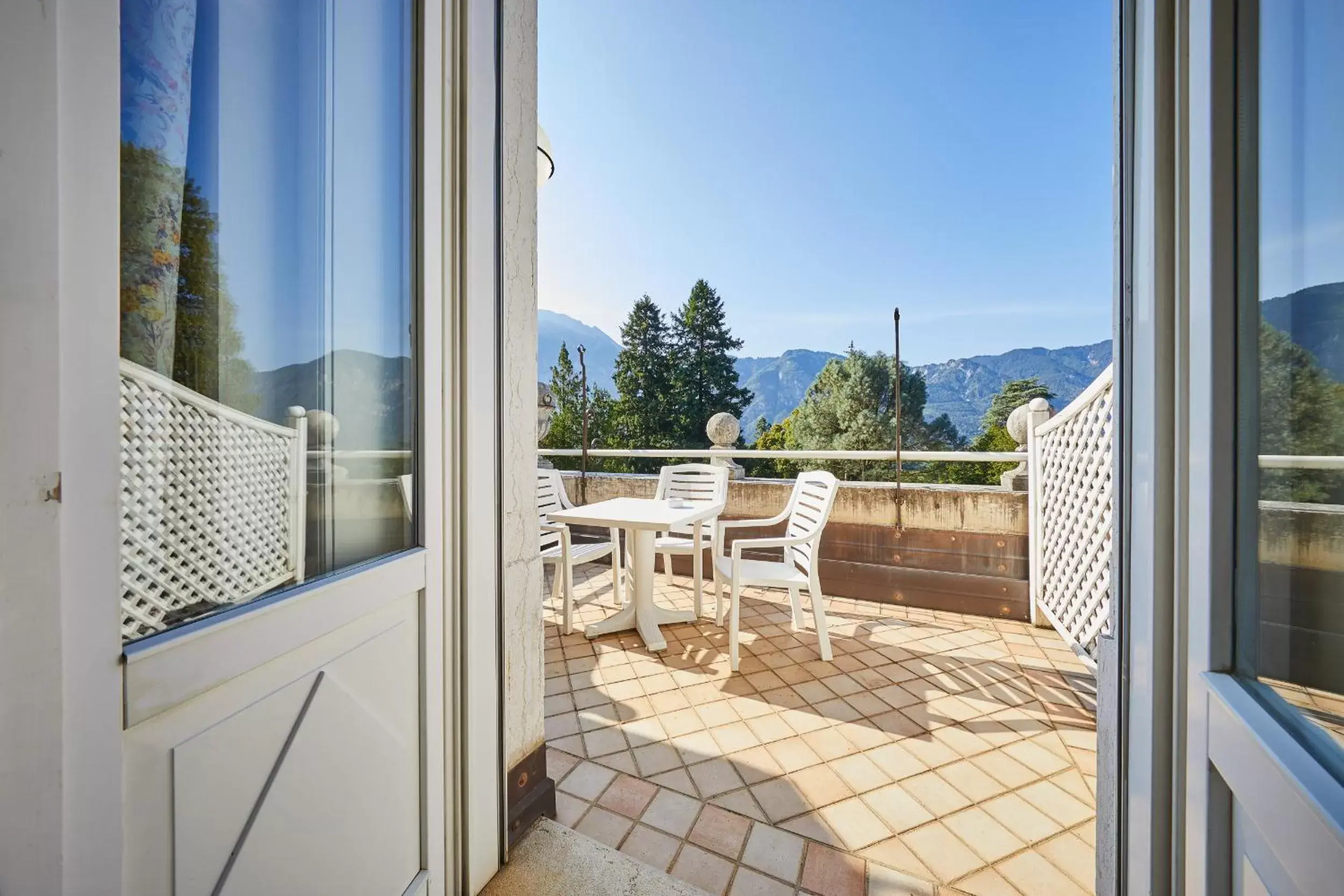 Spring, Balcony/Terrace in Grand Hotel Imperial