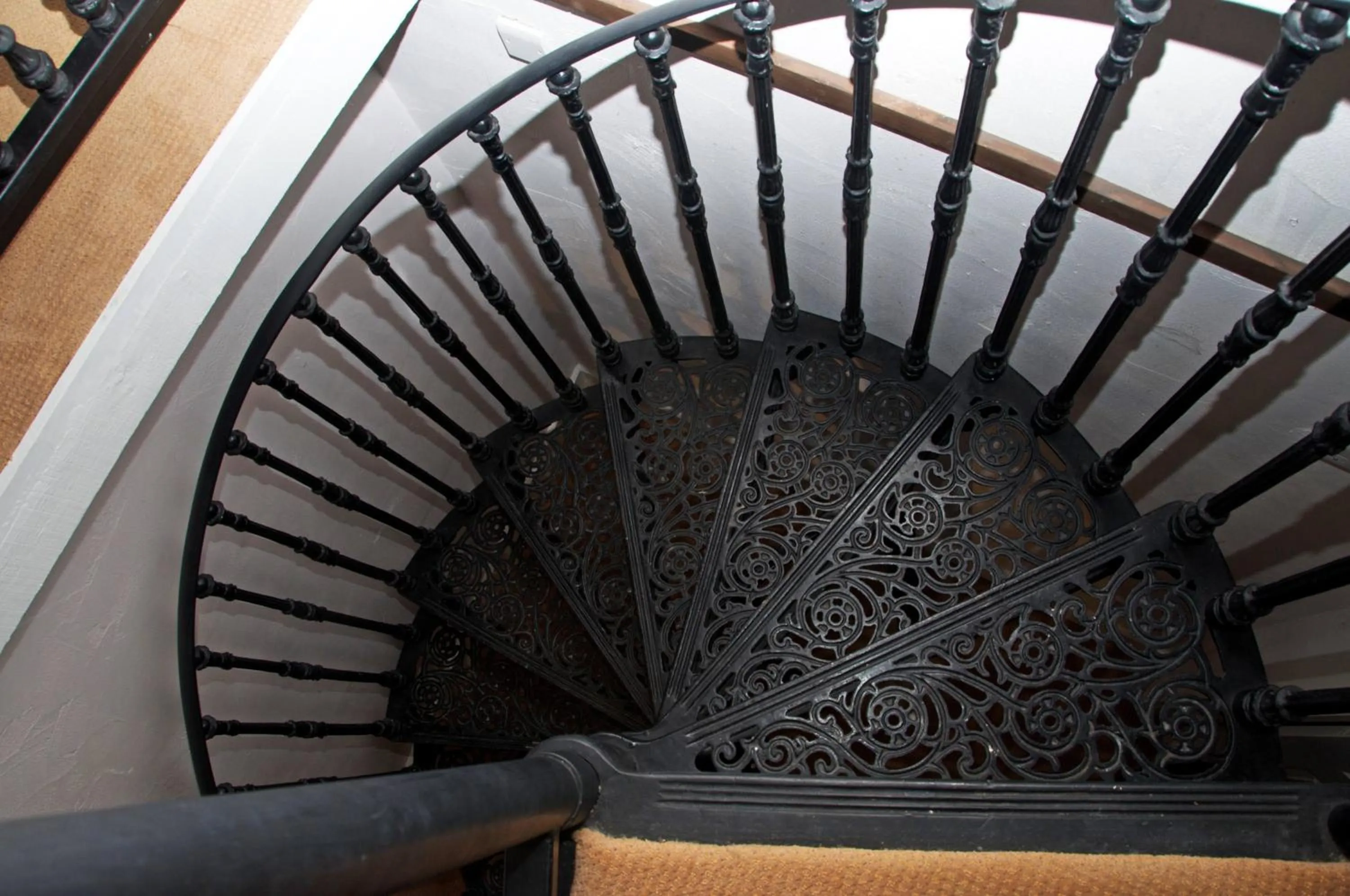 Decorative detail in Kings Arms Hotel
