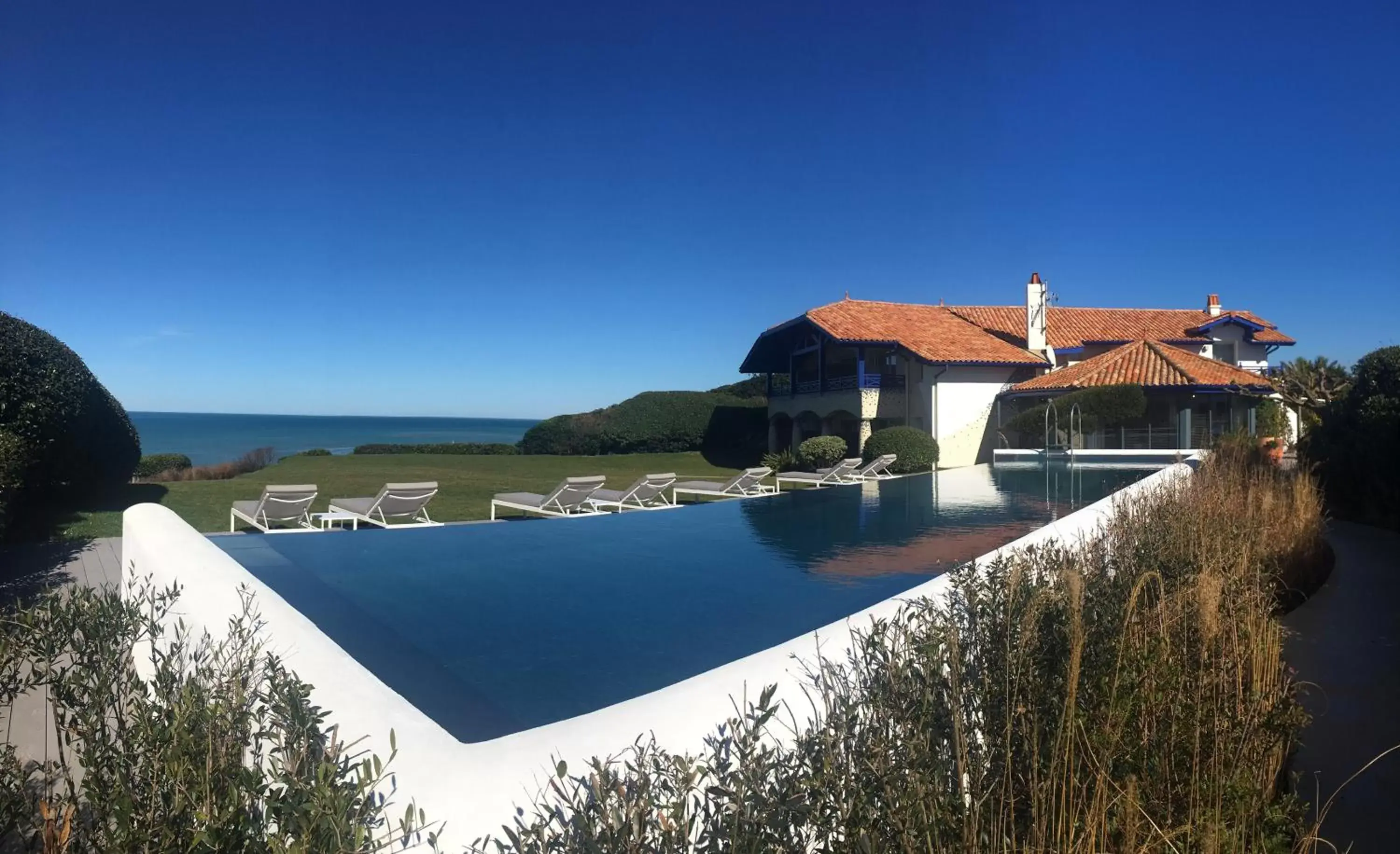 Swimming pool in Villa L'Arche