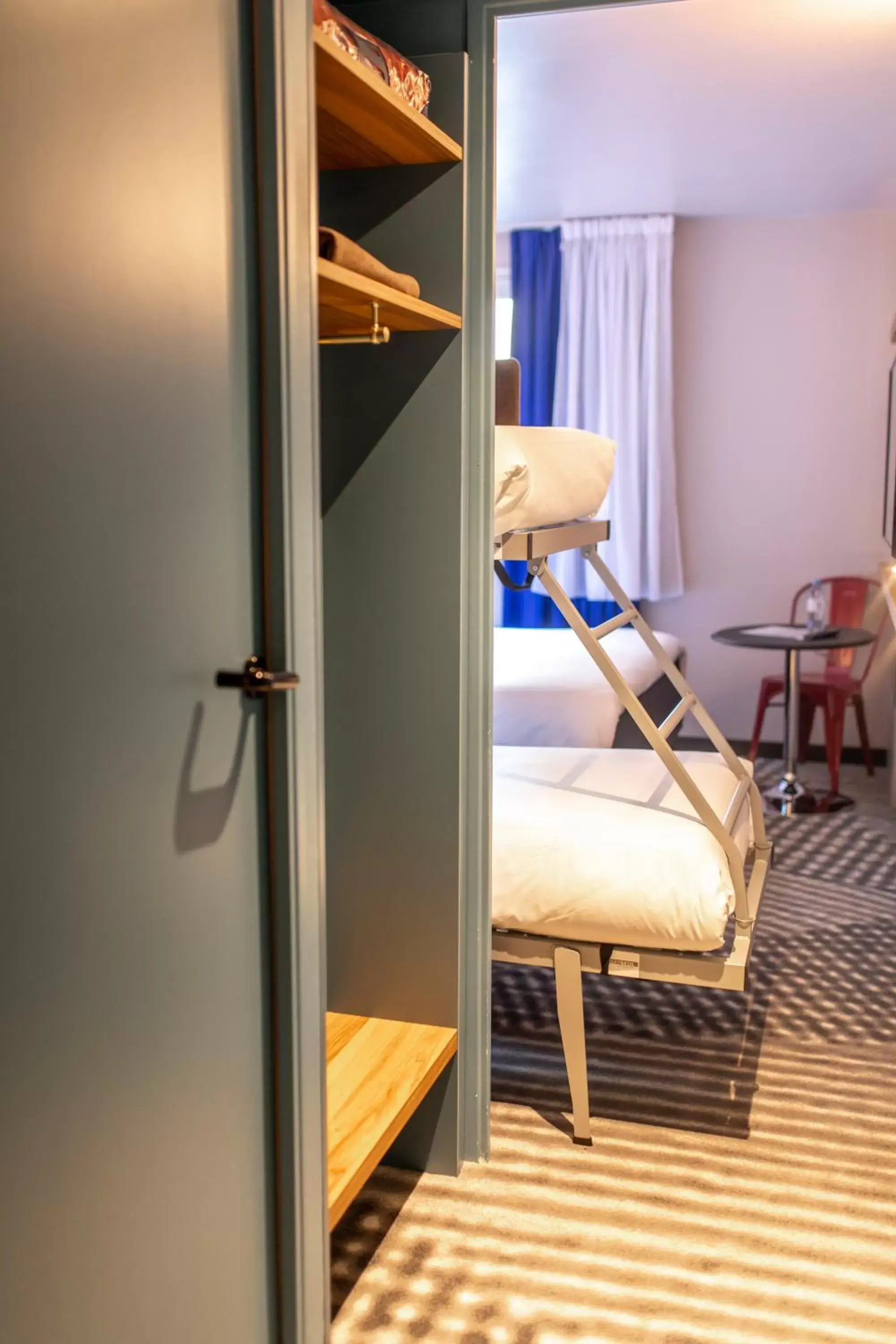 Bed, Bunk Bed in Ibis Styles St Etienne - Gare Chateaucreux