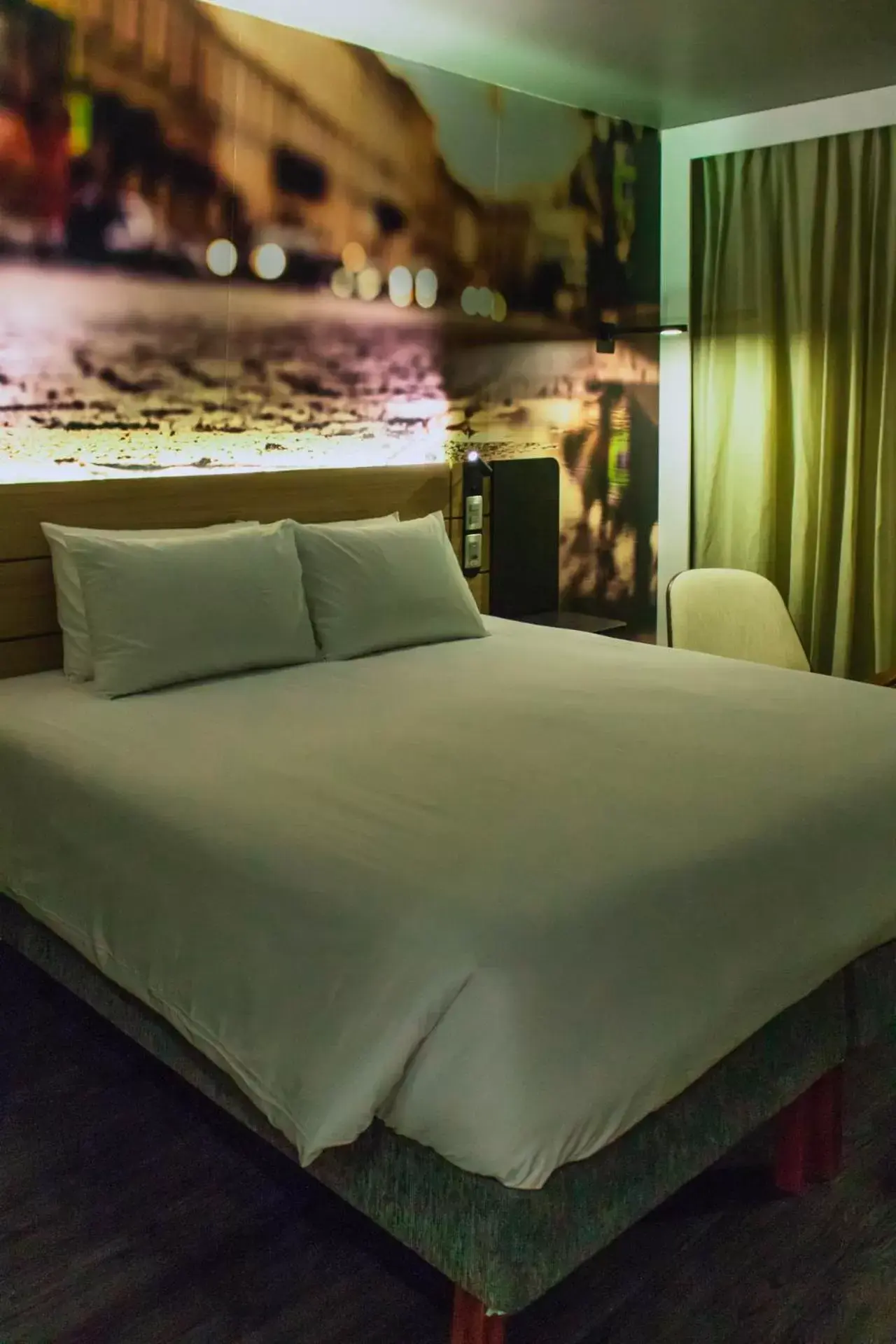 Bedroom, Bed in Novotel Curitiba Batel