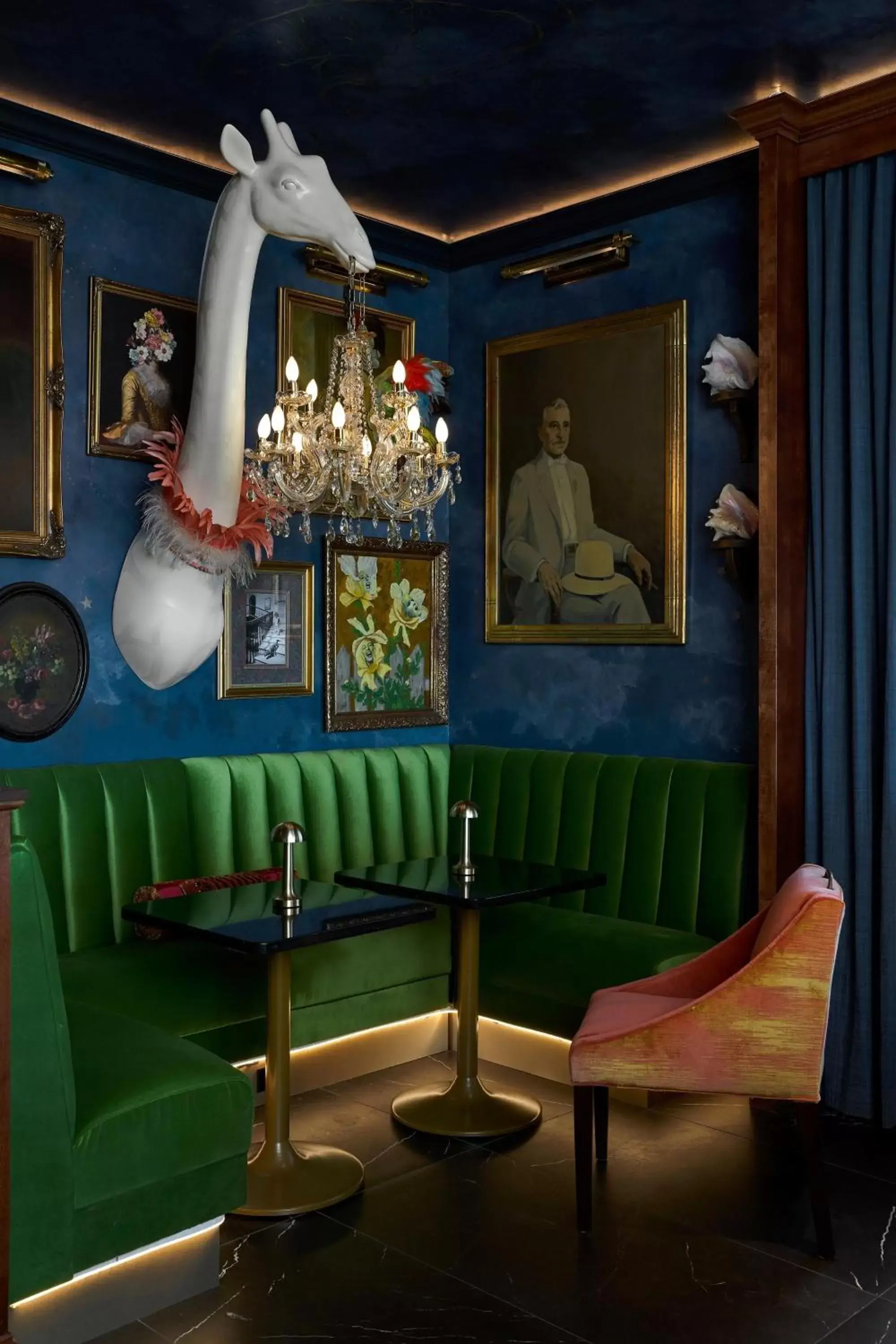 Restaurant/places to eat, Lounge/Bar in The Memphian a Tribute Portfolio Hotel