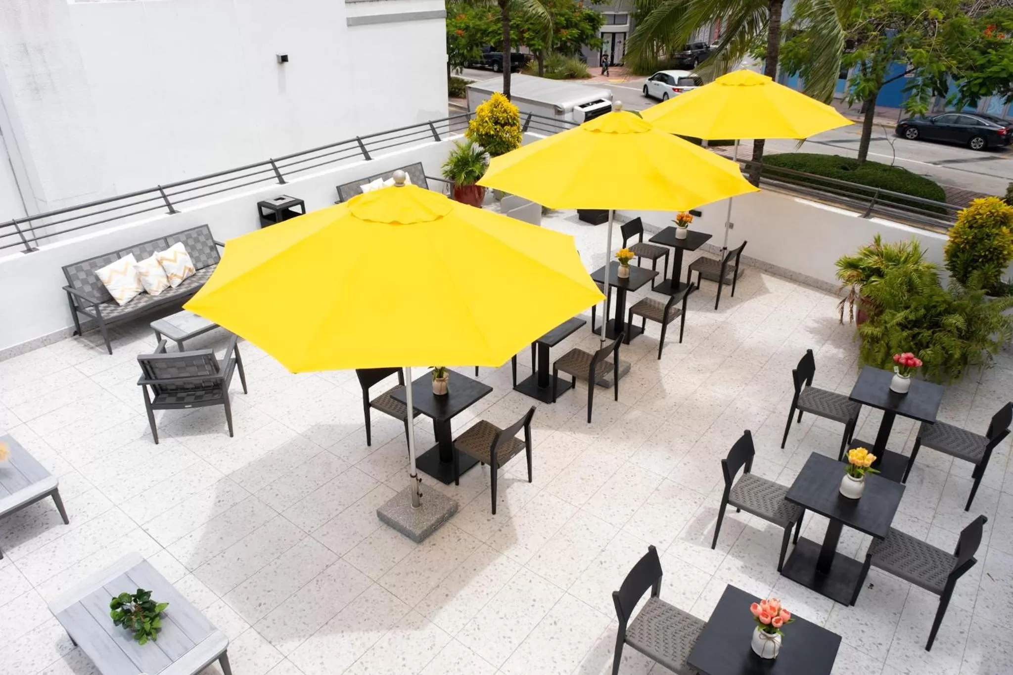 Balcony/Terrace in The Cove By Renzzi