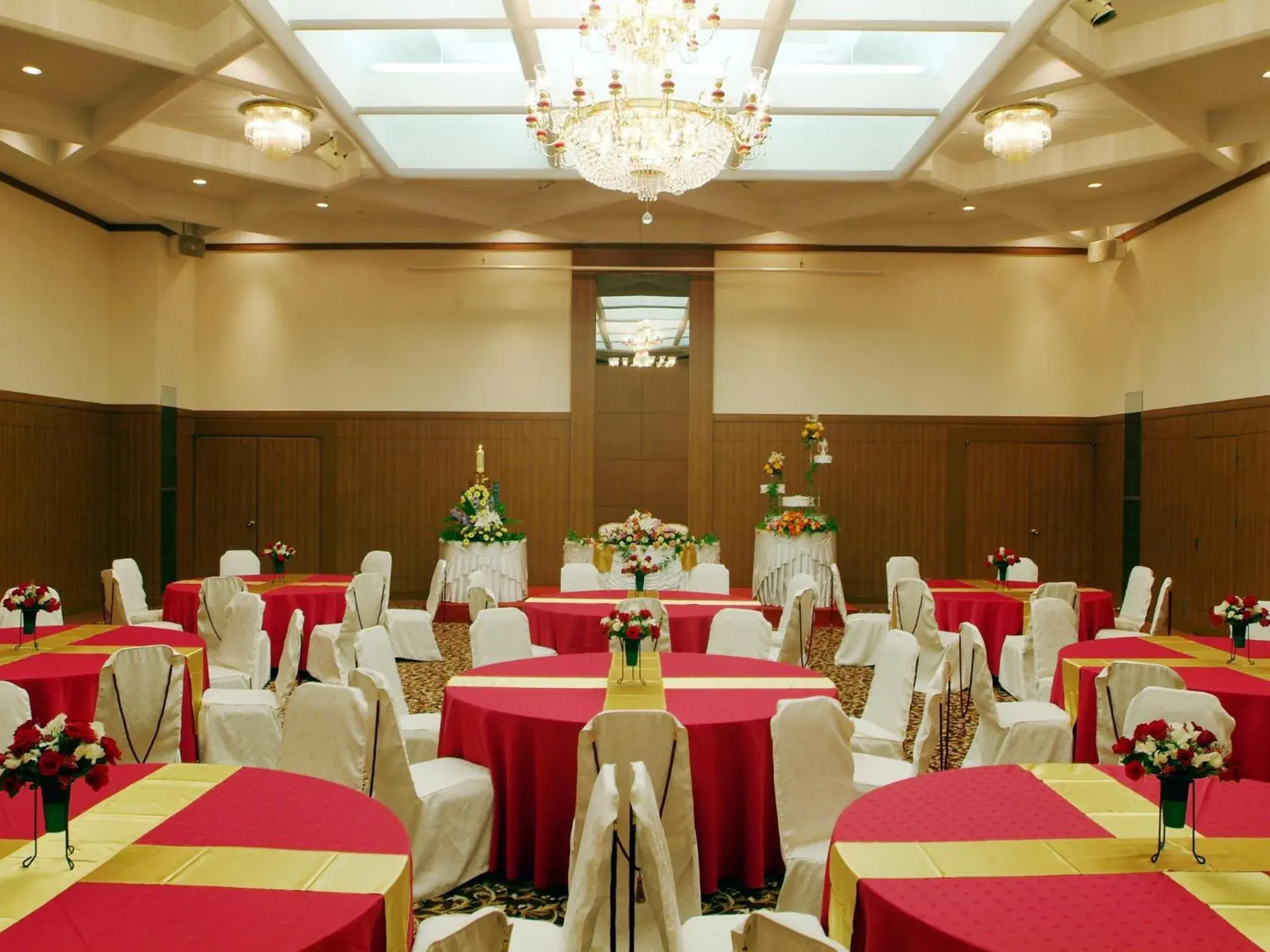 Banquet/Function facilities, Restaurant/Places to Eat in Yatsushiro Grand Hotel