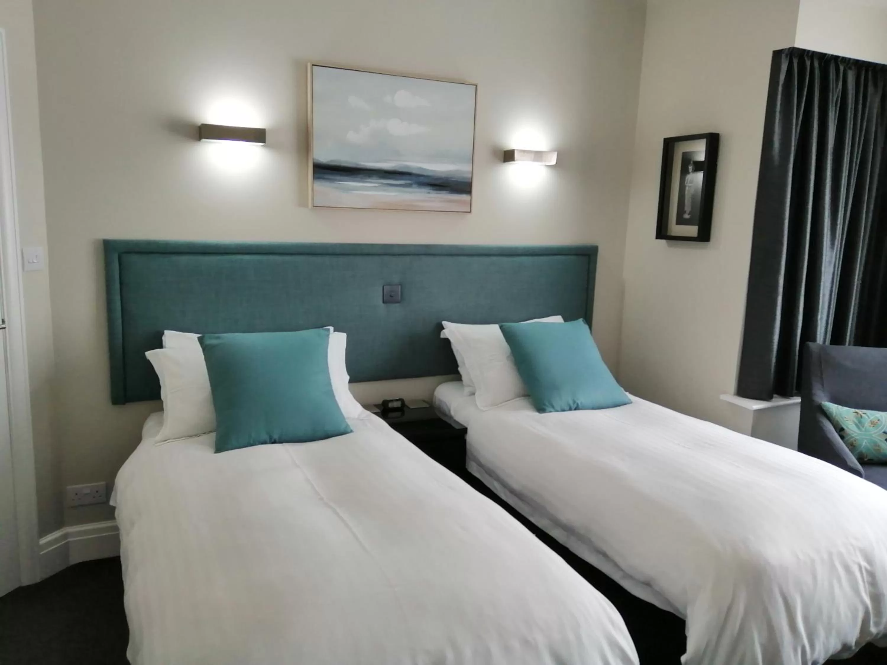 Bed in Lazy Days B&B